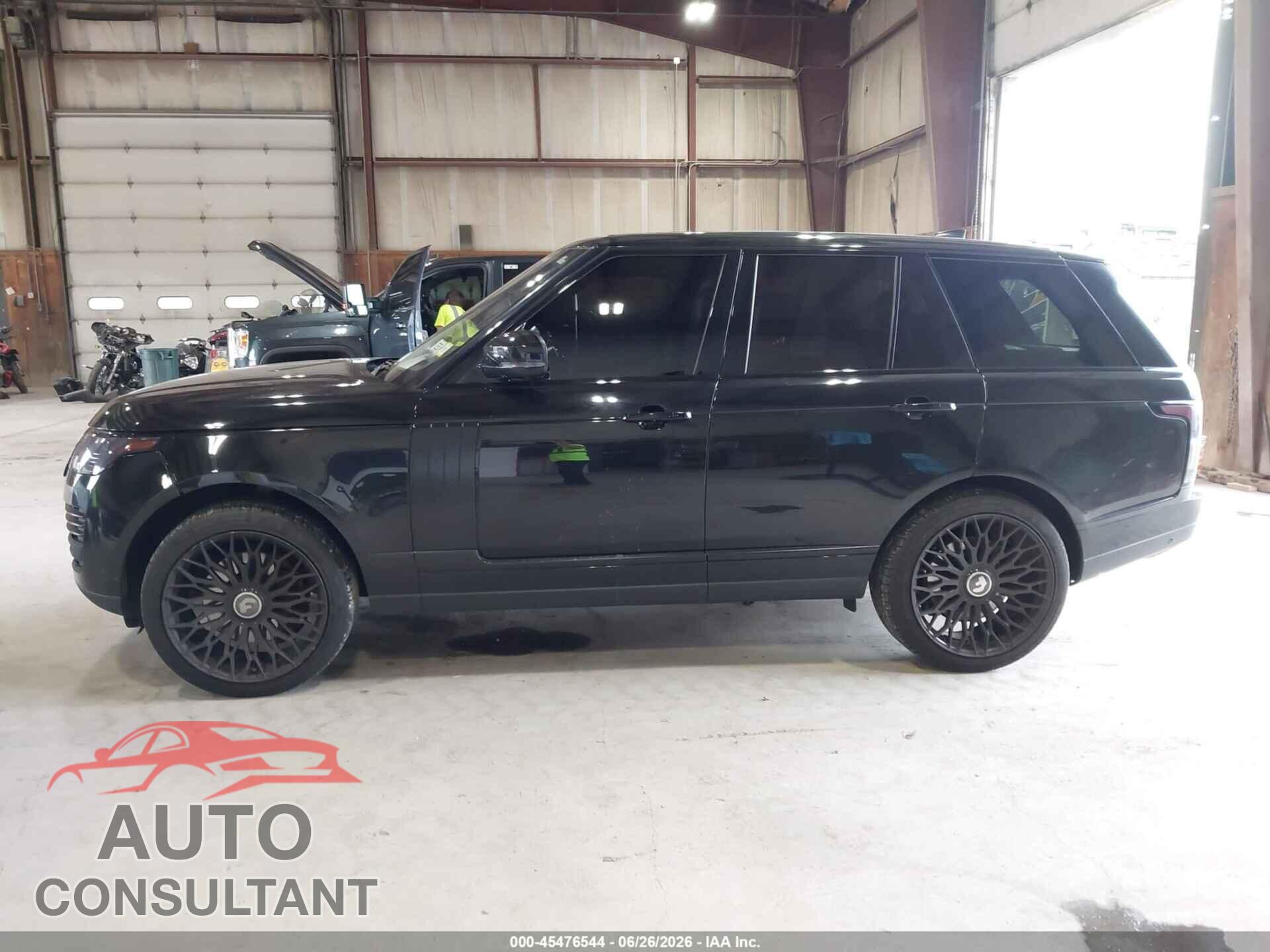 LAND ROVER RANGE ROVER 2018 - SALGS2SV9JA511725