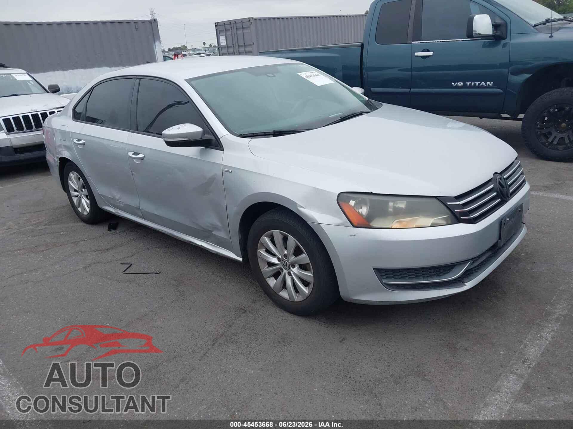 VOLKSWAGEN PASSAT 2015 - 1VWAT7A31FC010831