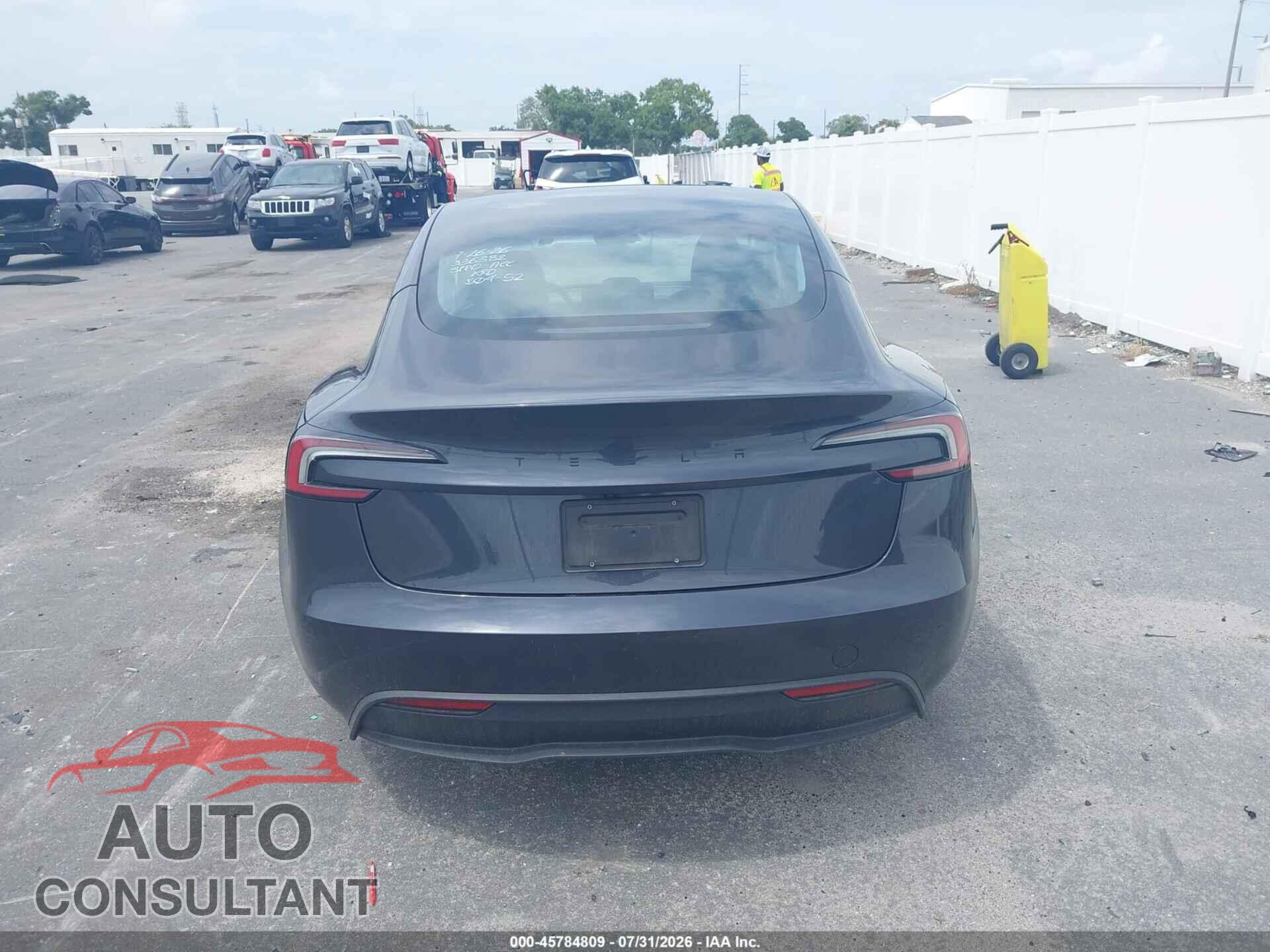 TESLA MODEL 3 2026 - 5YJ3E1EAXTF117774