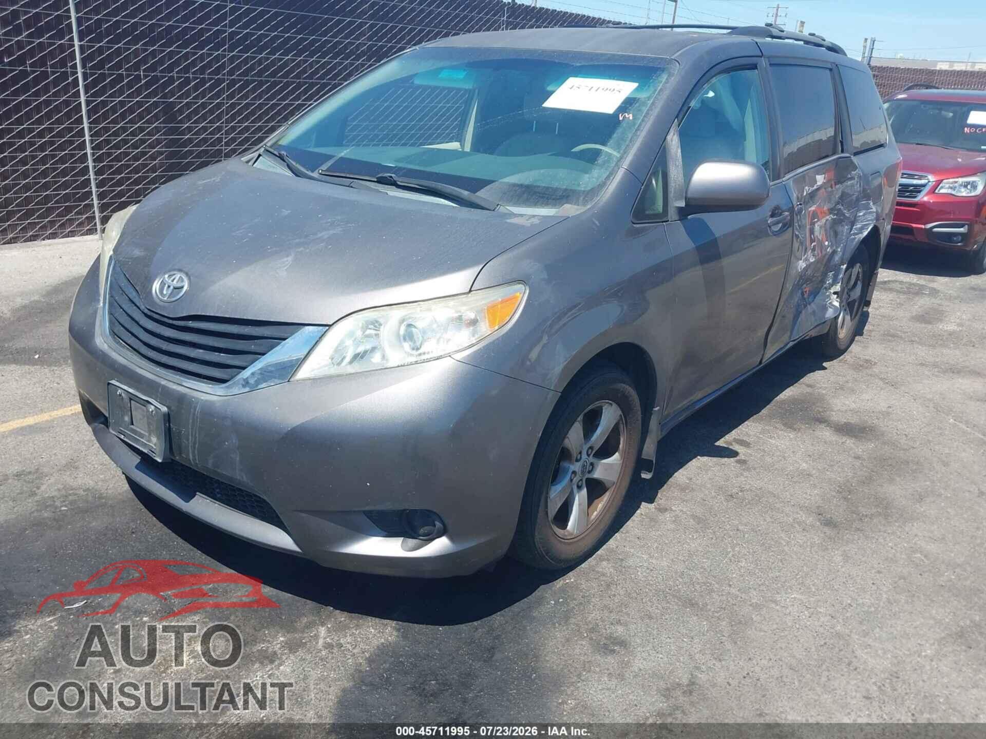 TOYOTA SIENNA 2012 - 5TDKK3DCXCS256611