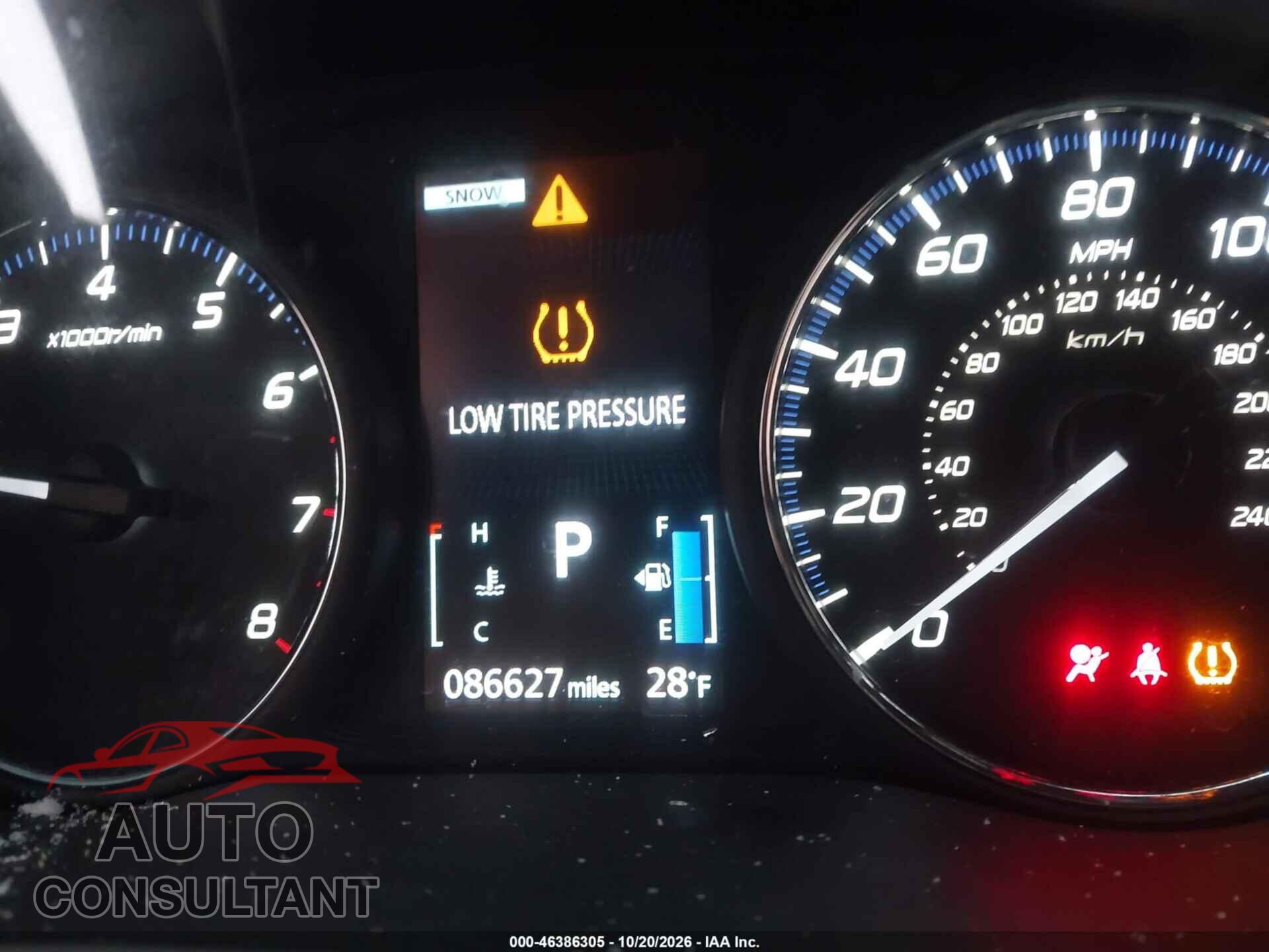 MITSUBISHI OUTLANDER 2019 - JA4AZ3A33KZ048217