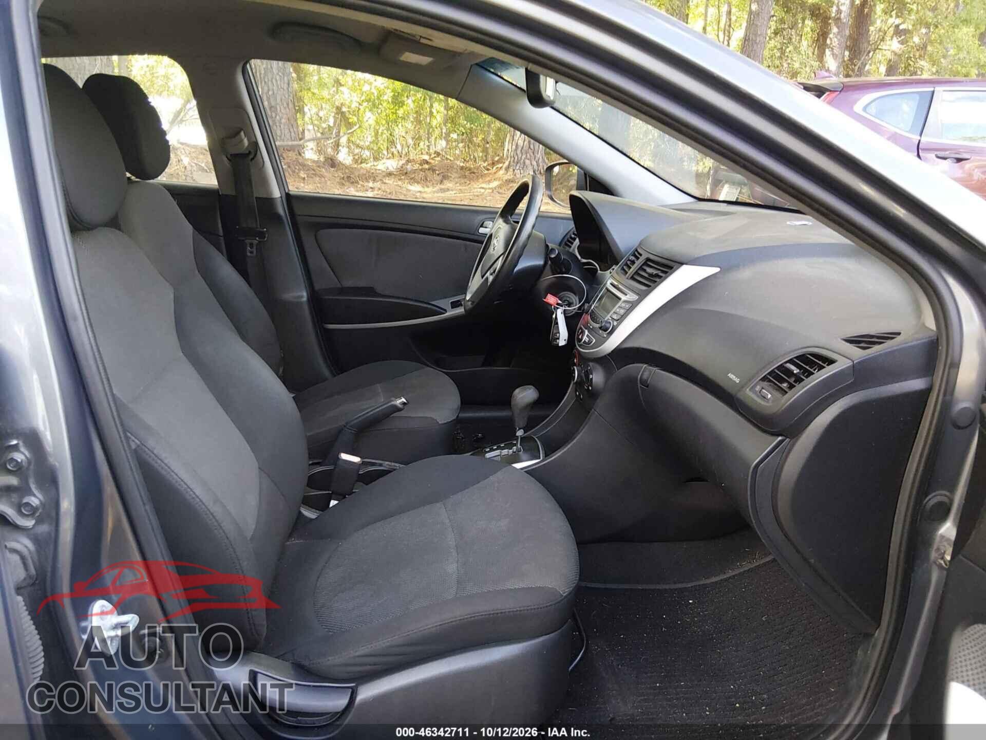 HYUNDAI ACCENT 2013 - KMHCT5AE8DU094599