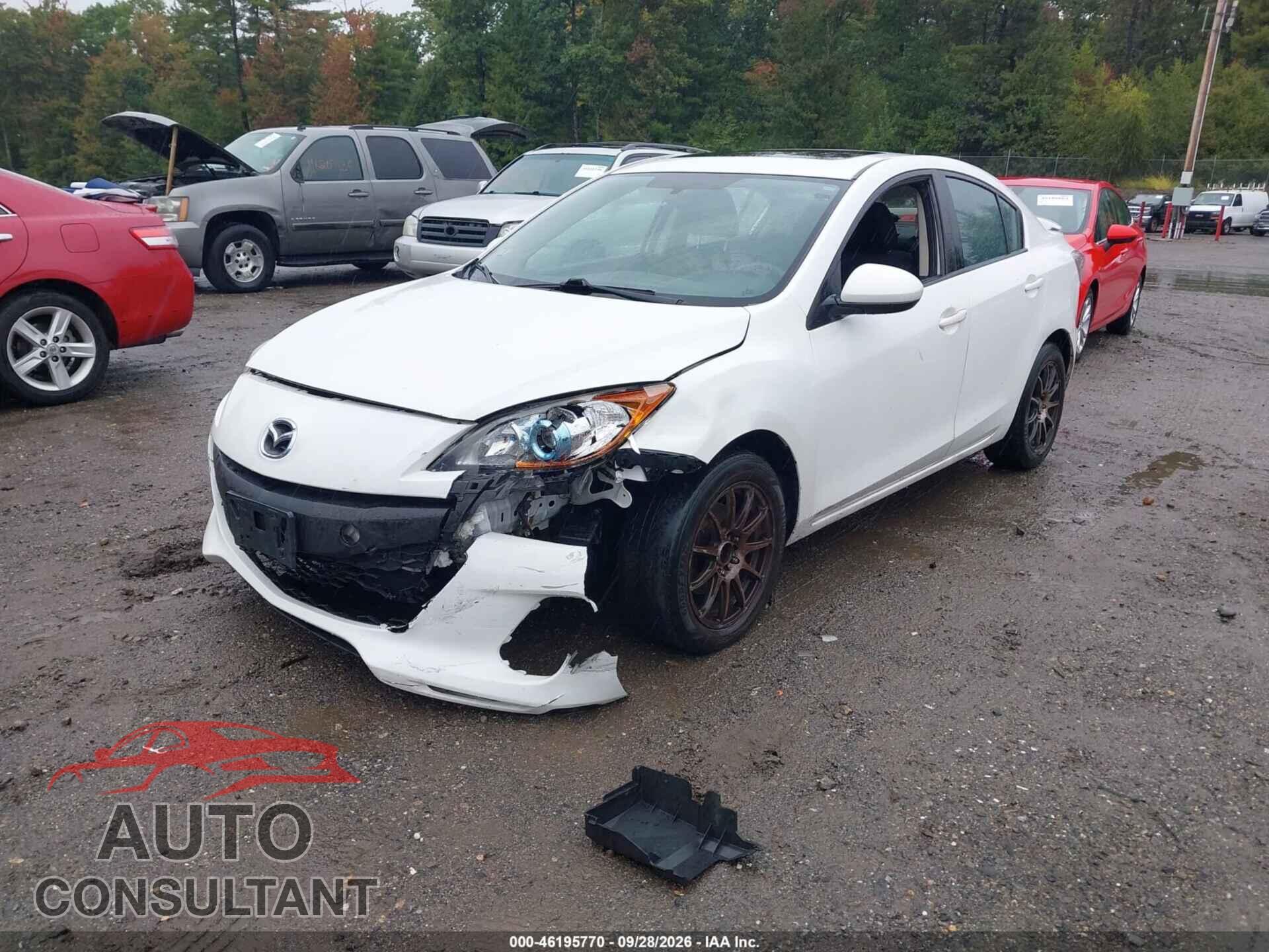 MAZDA MAZDA3 2012 - JM1BL1V89C1661478