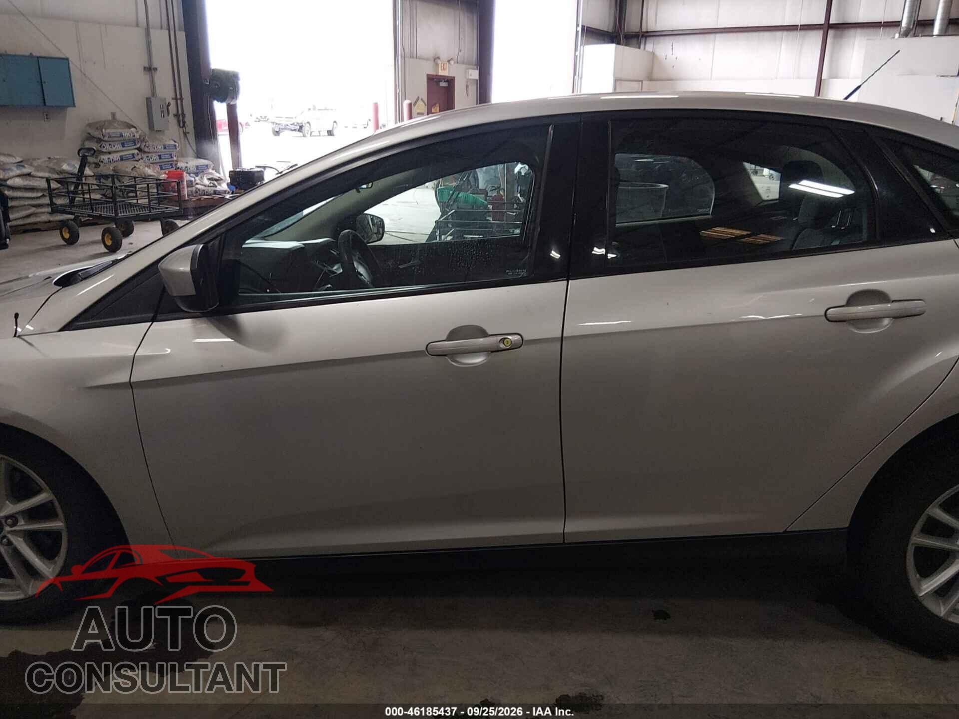 FORD FOCUS 2018 - 1FADP3F21JL288530