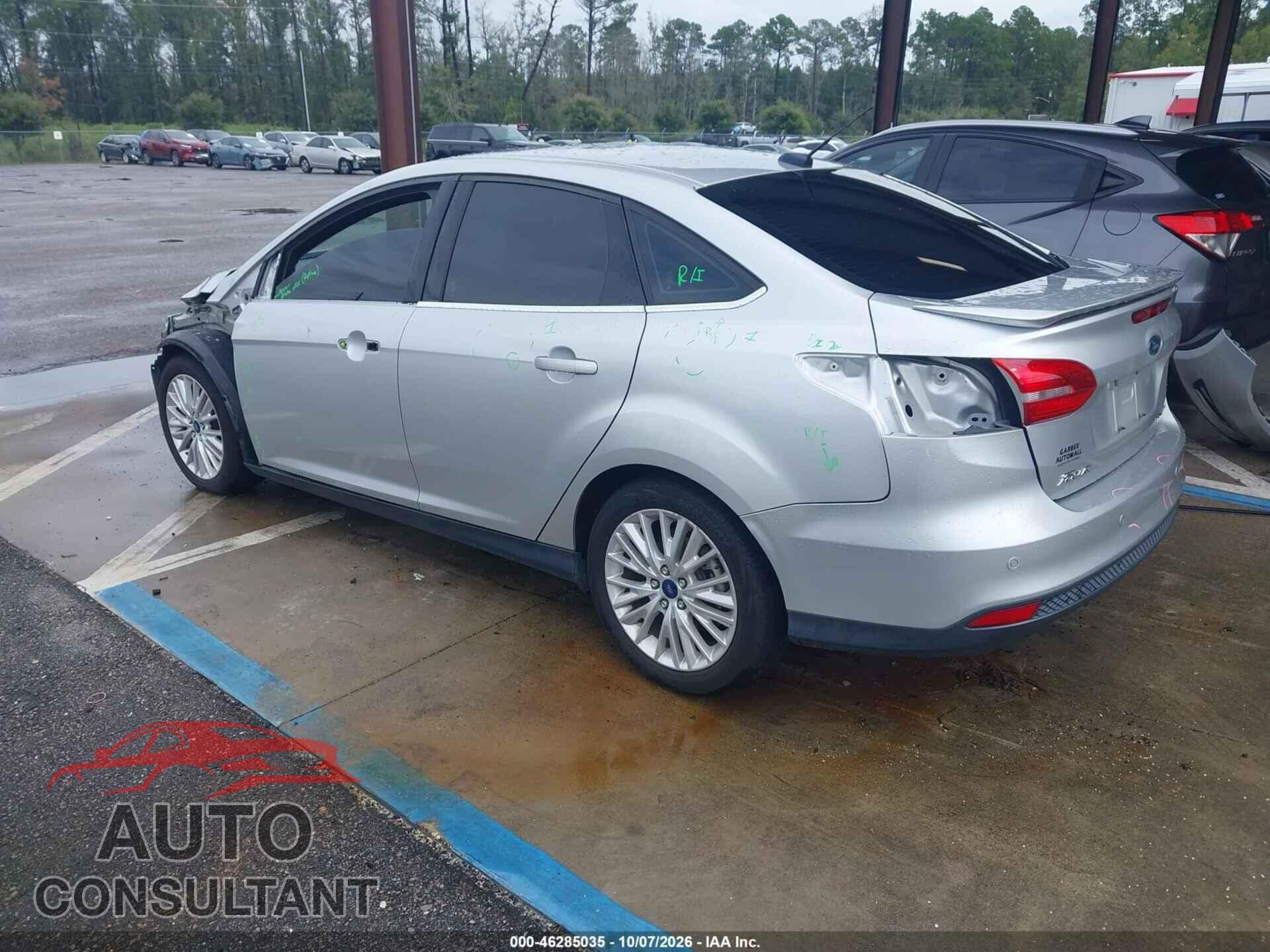 FORD FOCUS 2018 - 1FADP3J23JL253088