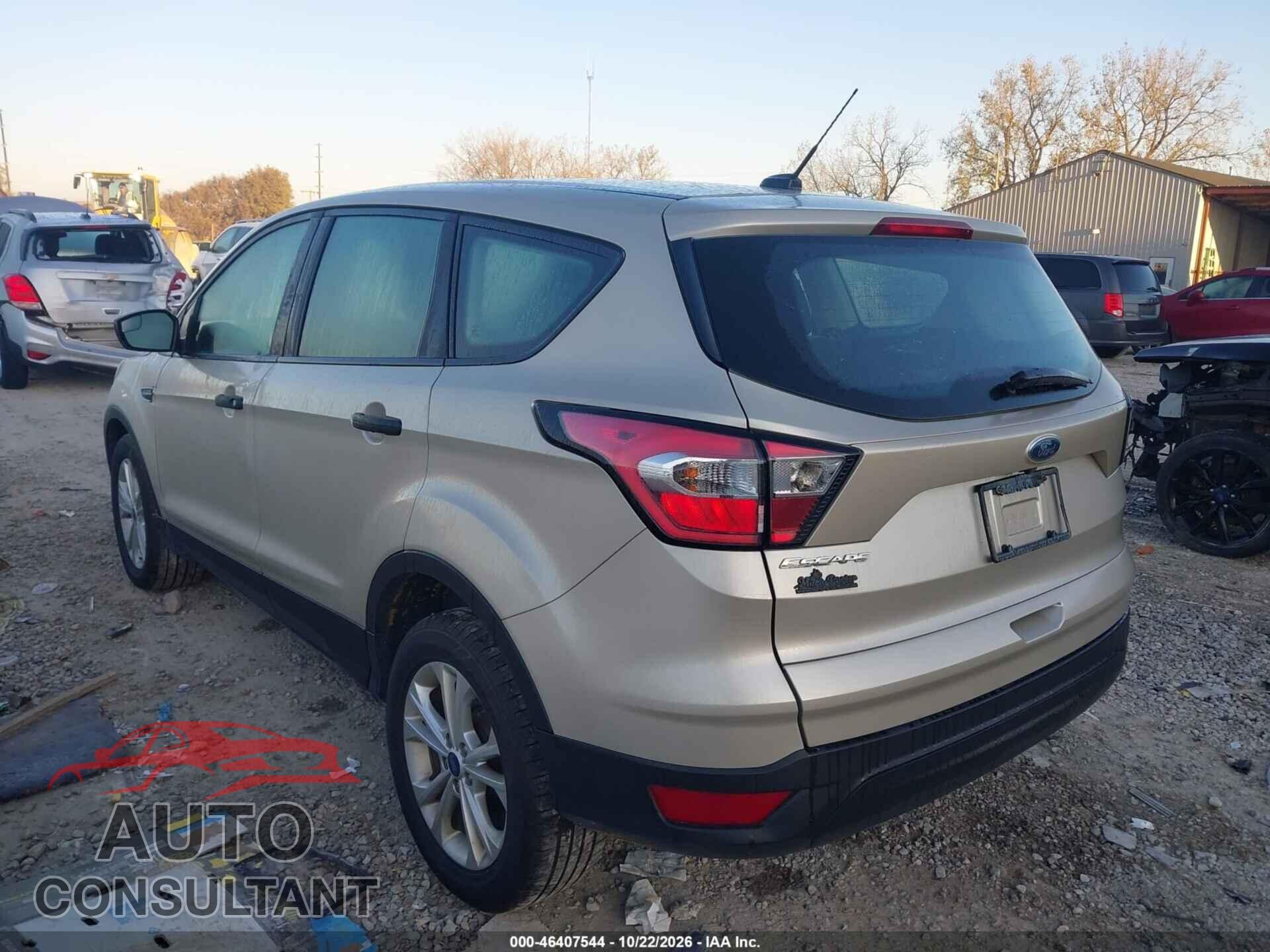 FORD ESCAPE 2018 - 1FMCU0F7XJUB22876