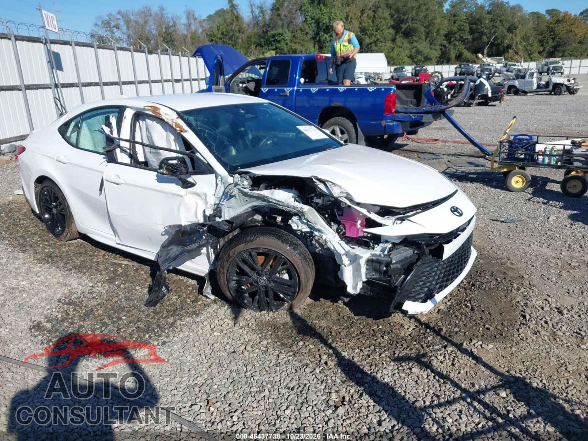 TOYOTA CAMRY 2026 - 4T1DAACK6TU771105
