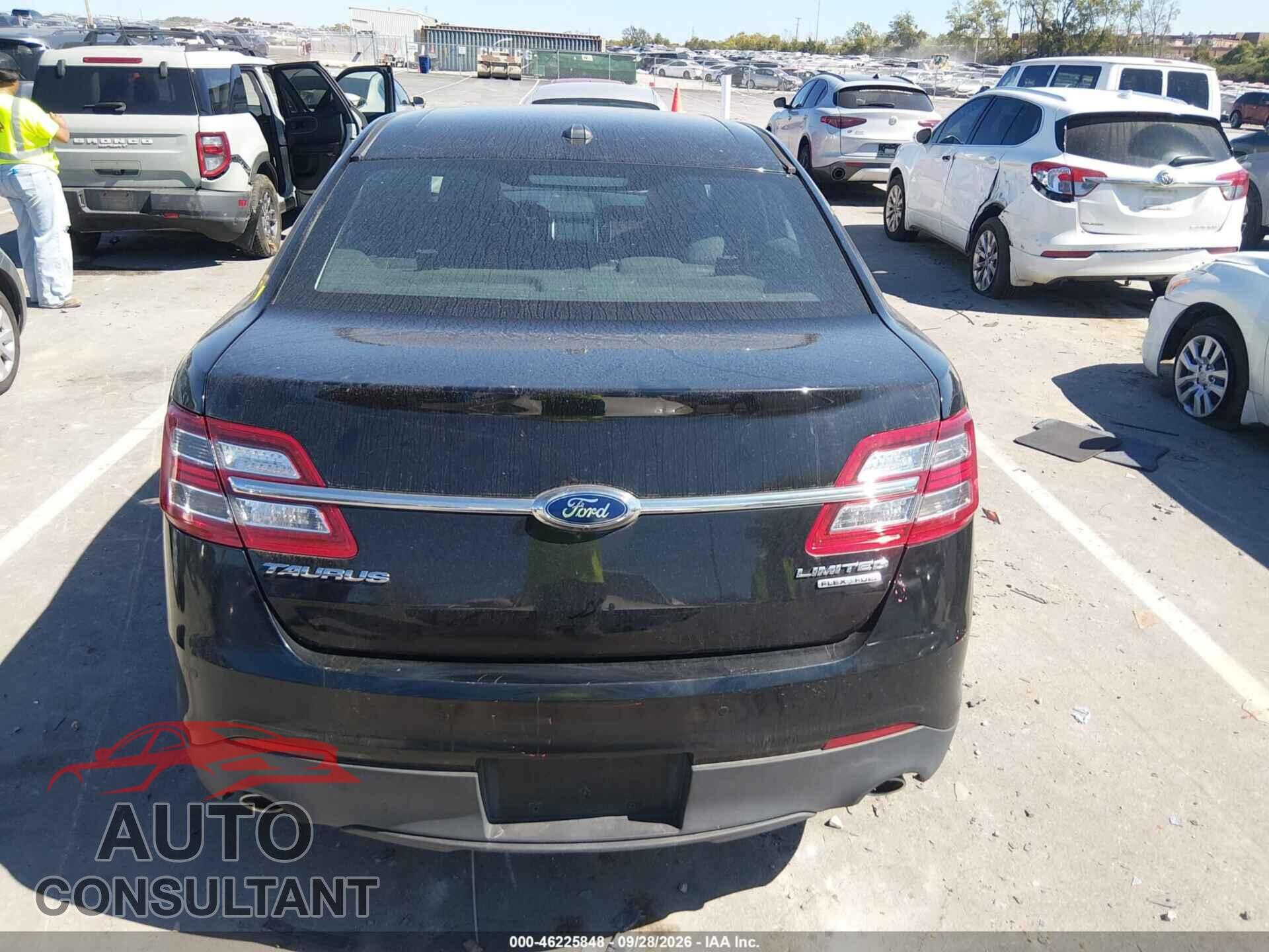 FORD TAURUS 2016 - 1FAHP2F83GG110927