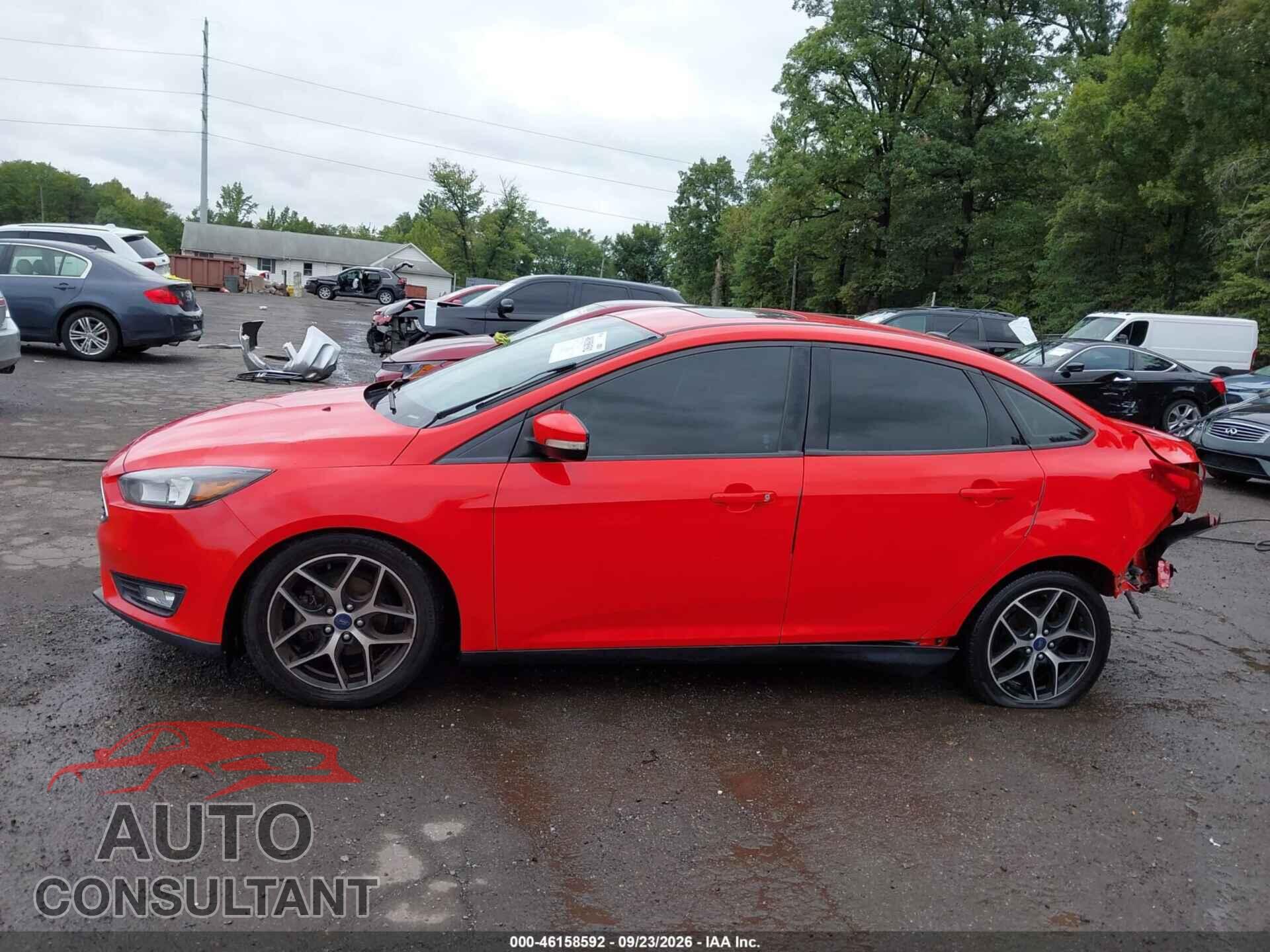 FORD FOCUS 2017 - 1FADP3H26HL225592