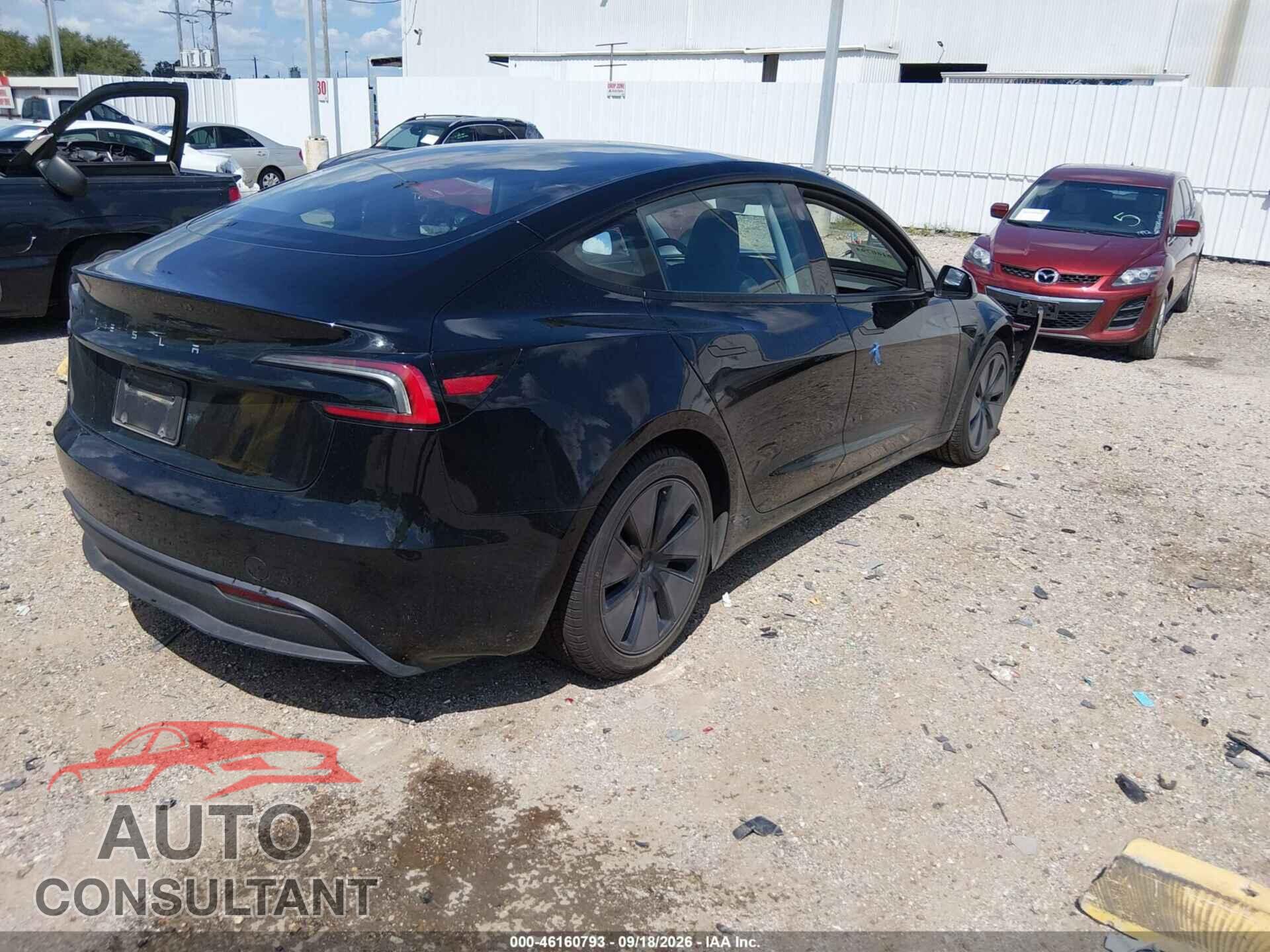 TESLA MODEL 3 2024 - 5YJ3E1EA2RF726656