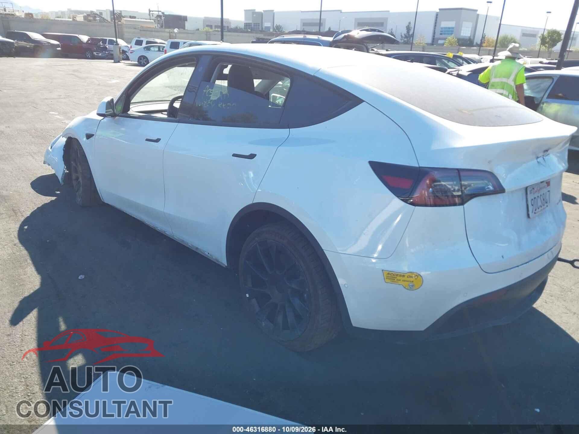 TESLA MODEL Y 2022 - 7SAYGDEE4NF556897