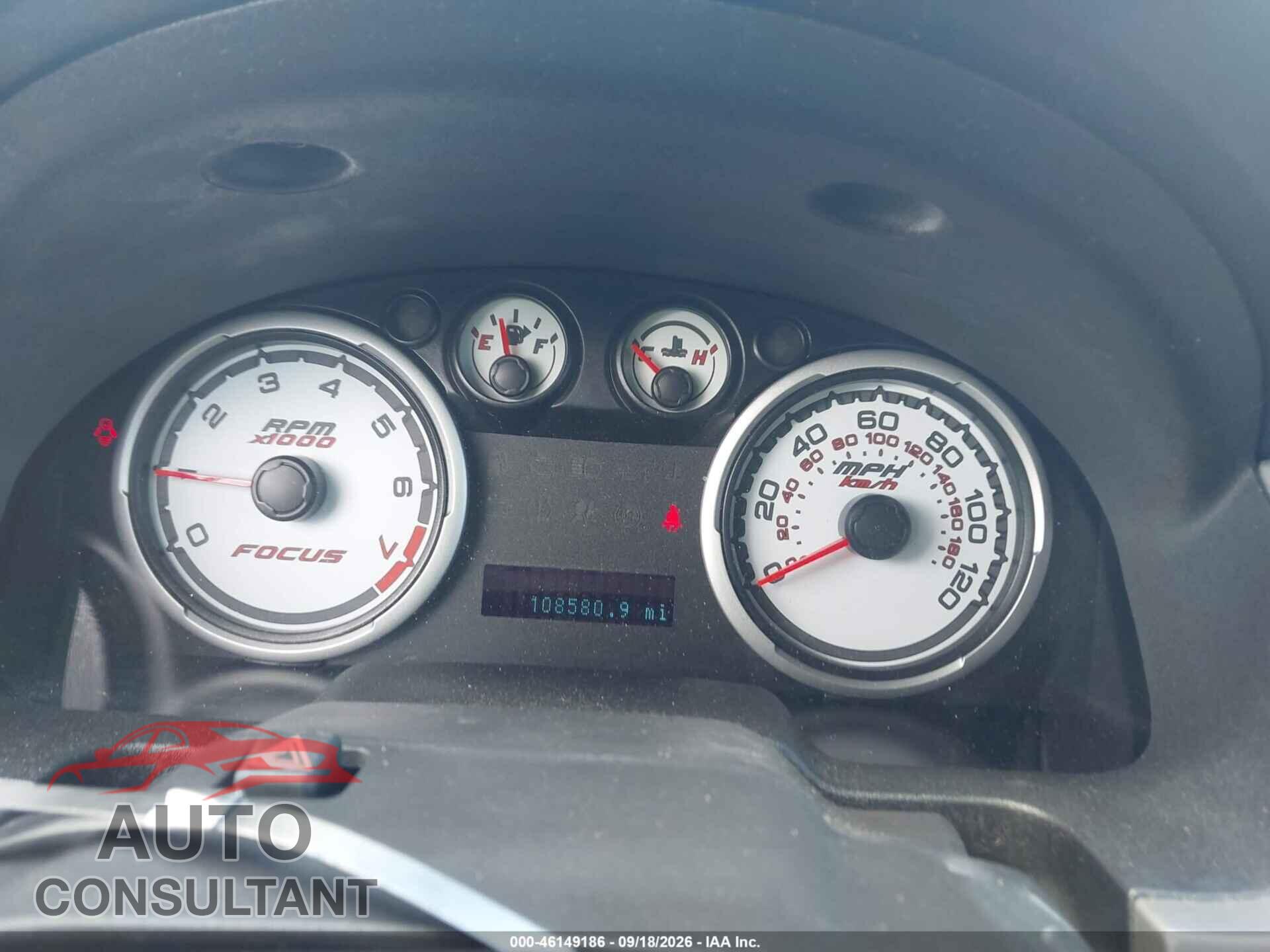 FORD FOCUS 2011 - 1FAHP3HN8BW124703