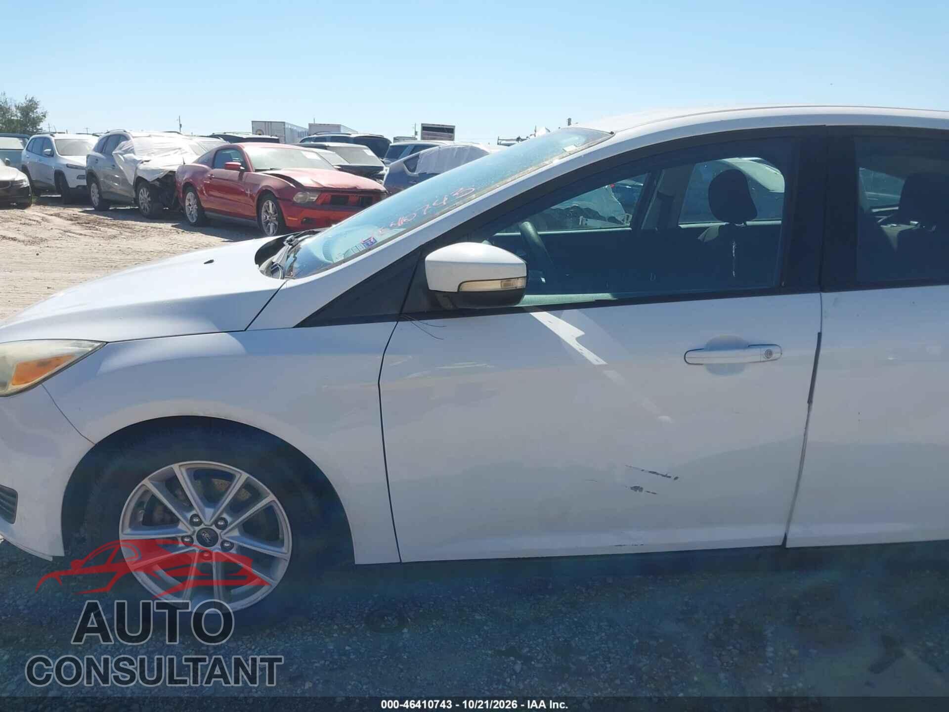 FORD FOCUS 2017 - 1FADP3K22HL248747