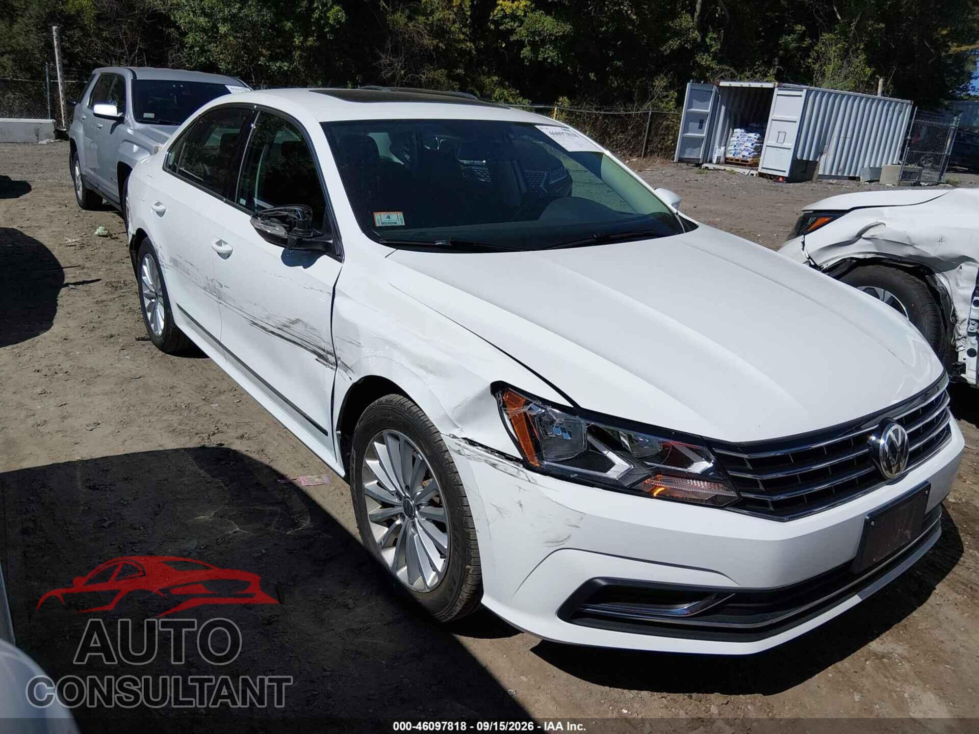 VOLKSWAGEN PASSAT 2017 - 1VWBT7A36HC048689