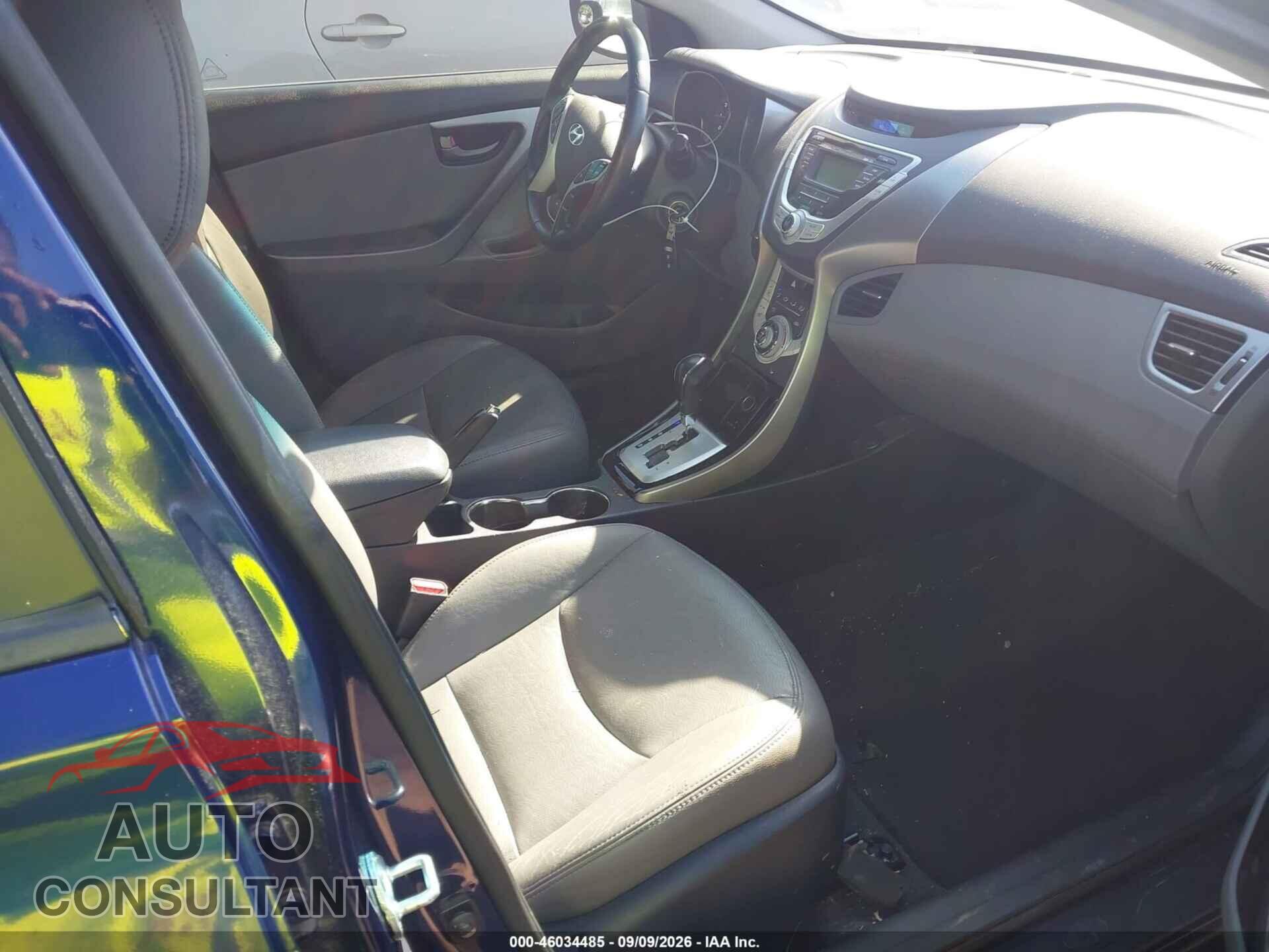 HYUNDAI ELANTRA 2012 - 5NPDH4AE1CH095980