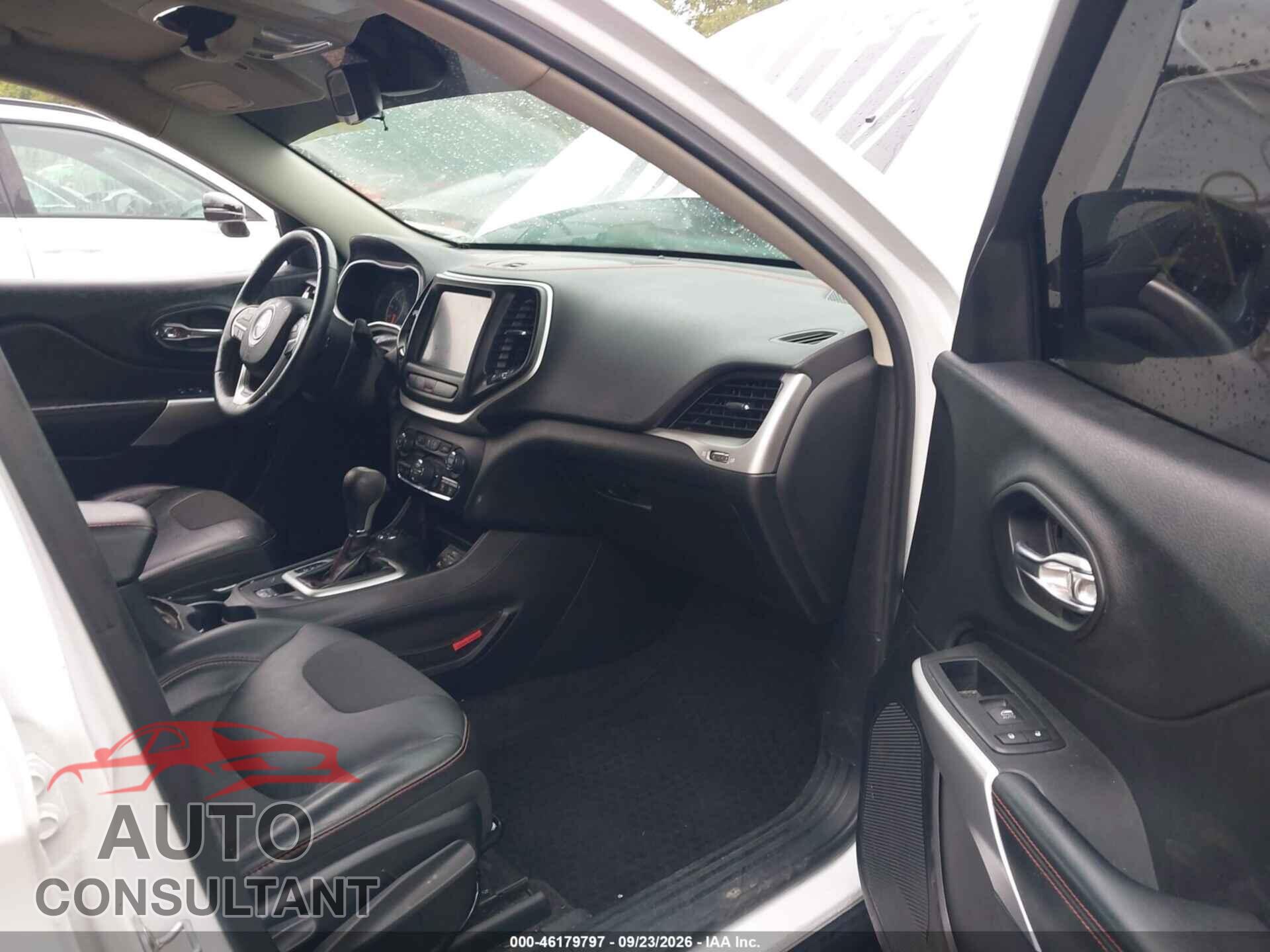 JEEP CHEROKEE 2018 - 1C4PJMBX5JD601816