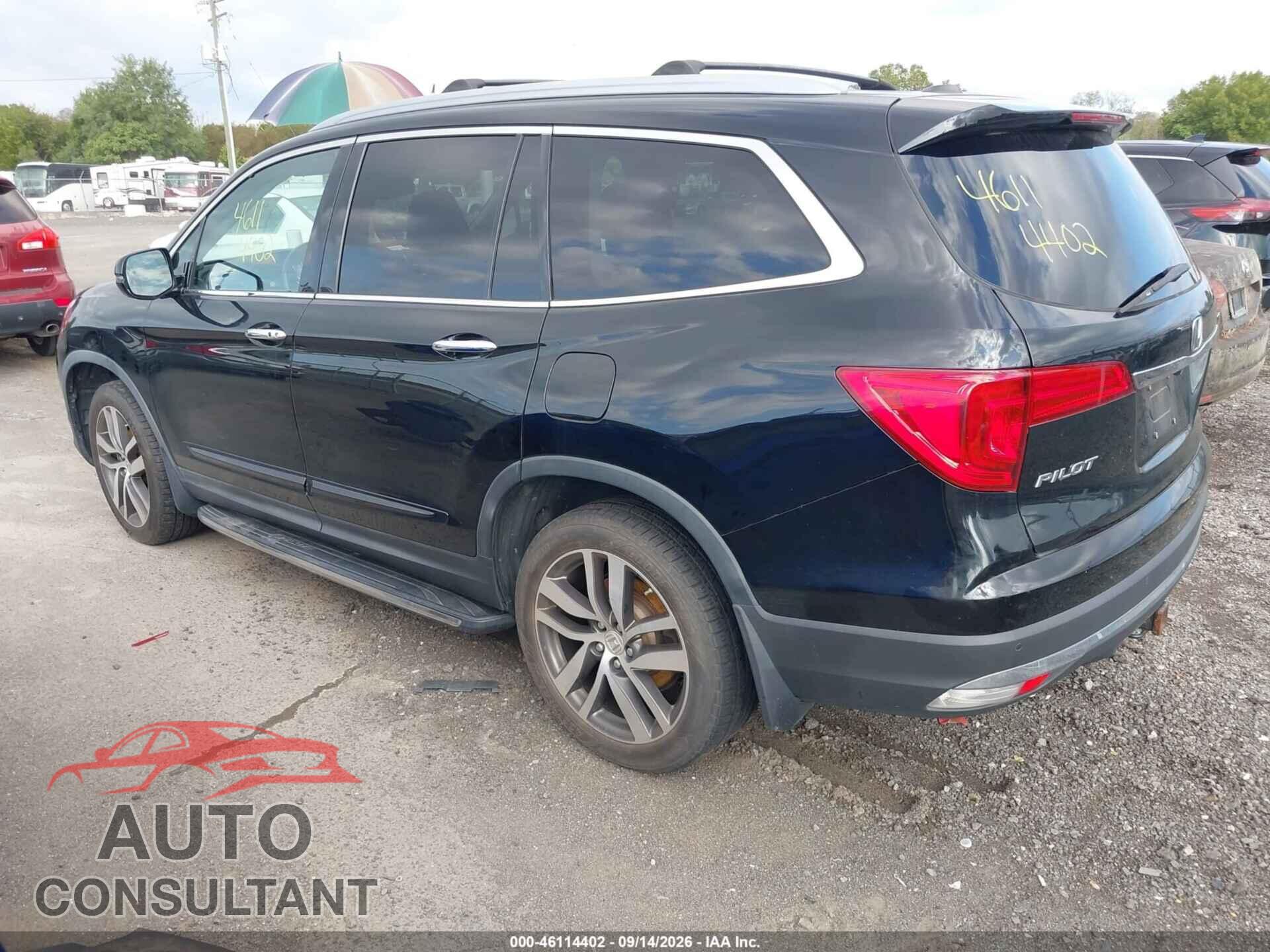 HONDA PILOT 2016 - 5FNYF6H97GB047352