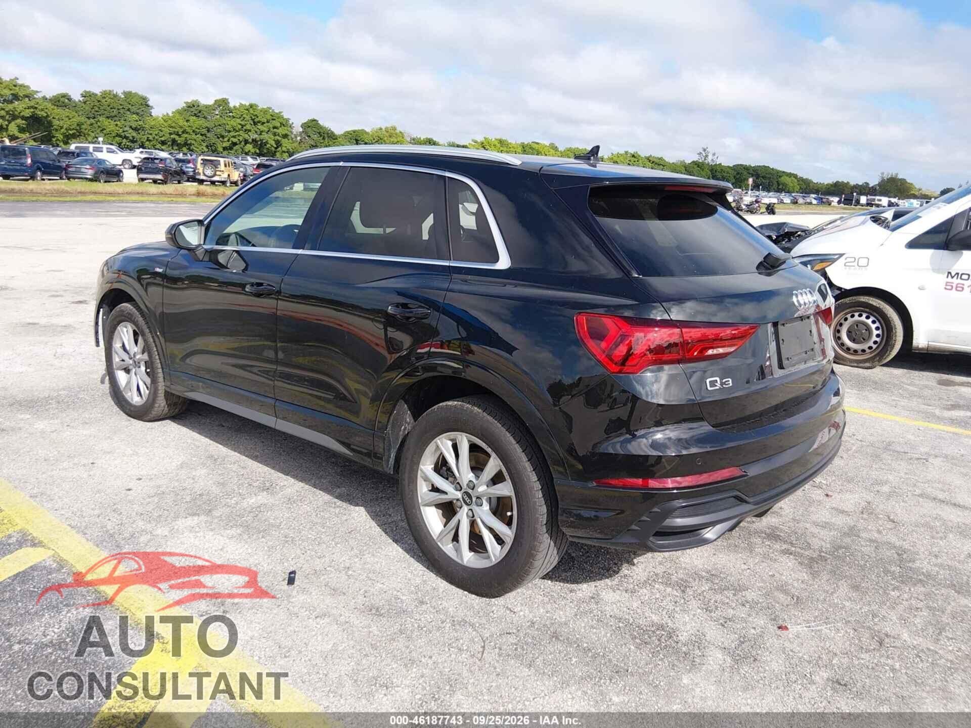 AUDI Q3 2021 - WA1DECF38M1100573