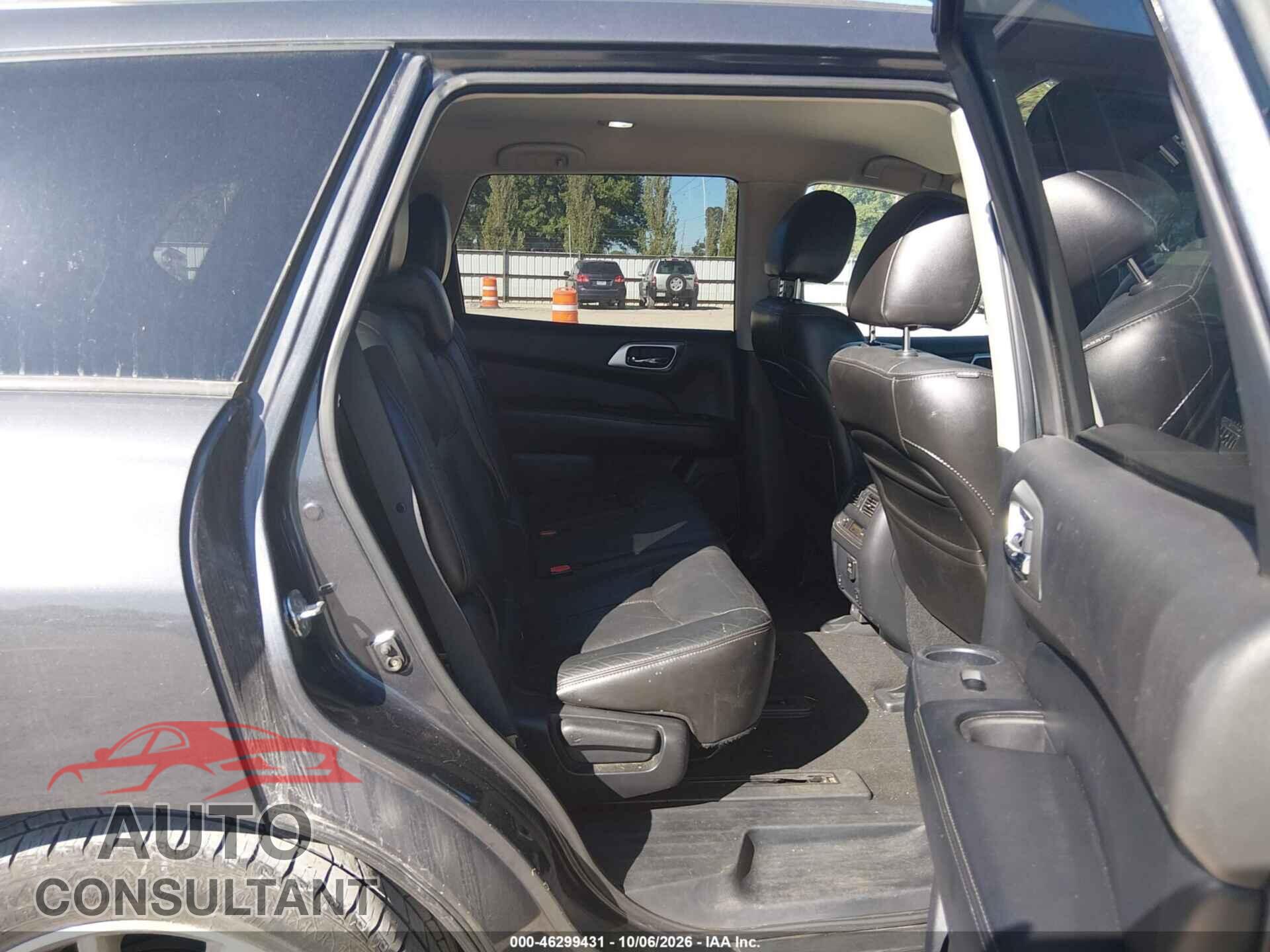NISSAN PATHFINDER 2013 - 5N1AR2MMXDC641871