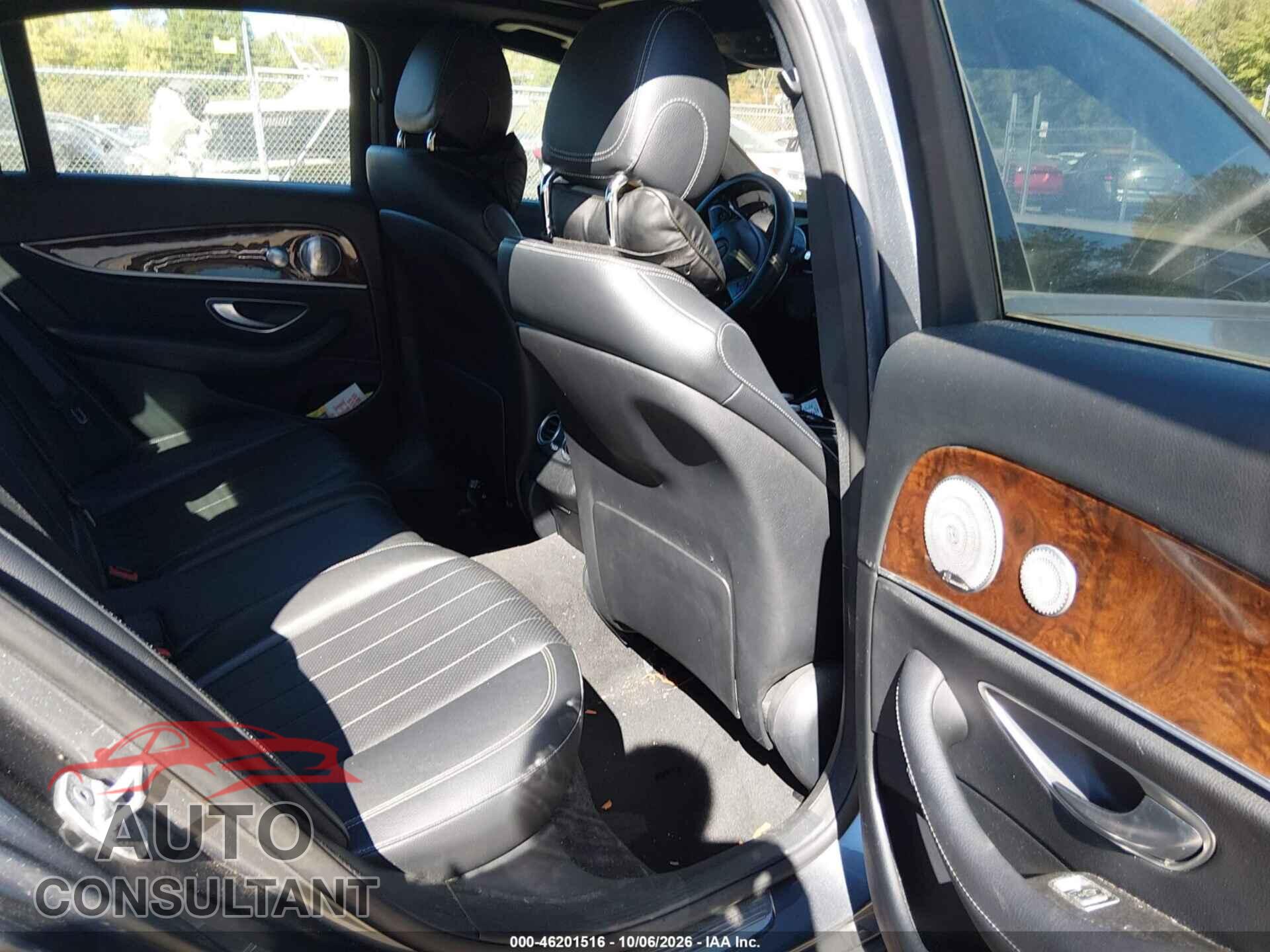 MERCEDES-BENZ E 300 2017 - WDDZF4KB7HA100037