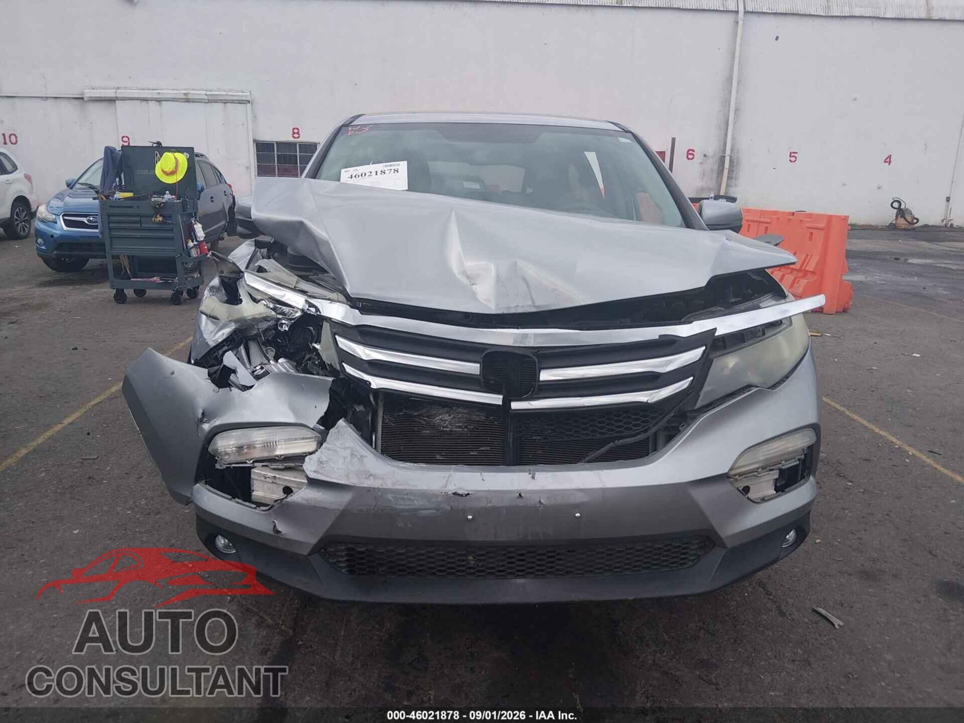 HONDA PILOT 2016 - 5FNYF6H3XGB038933