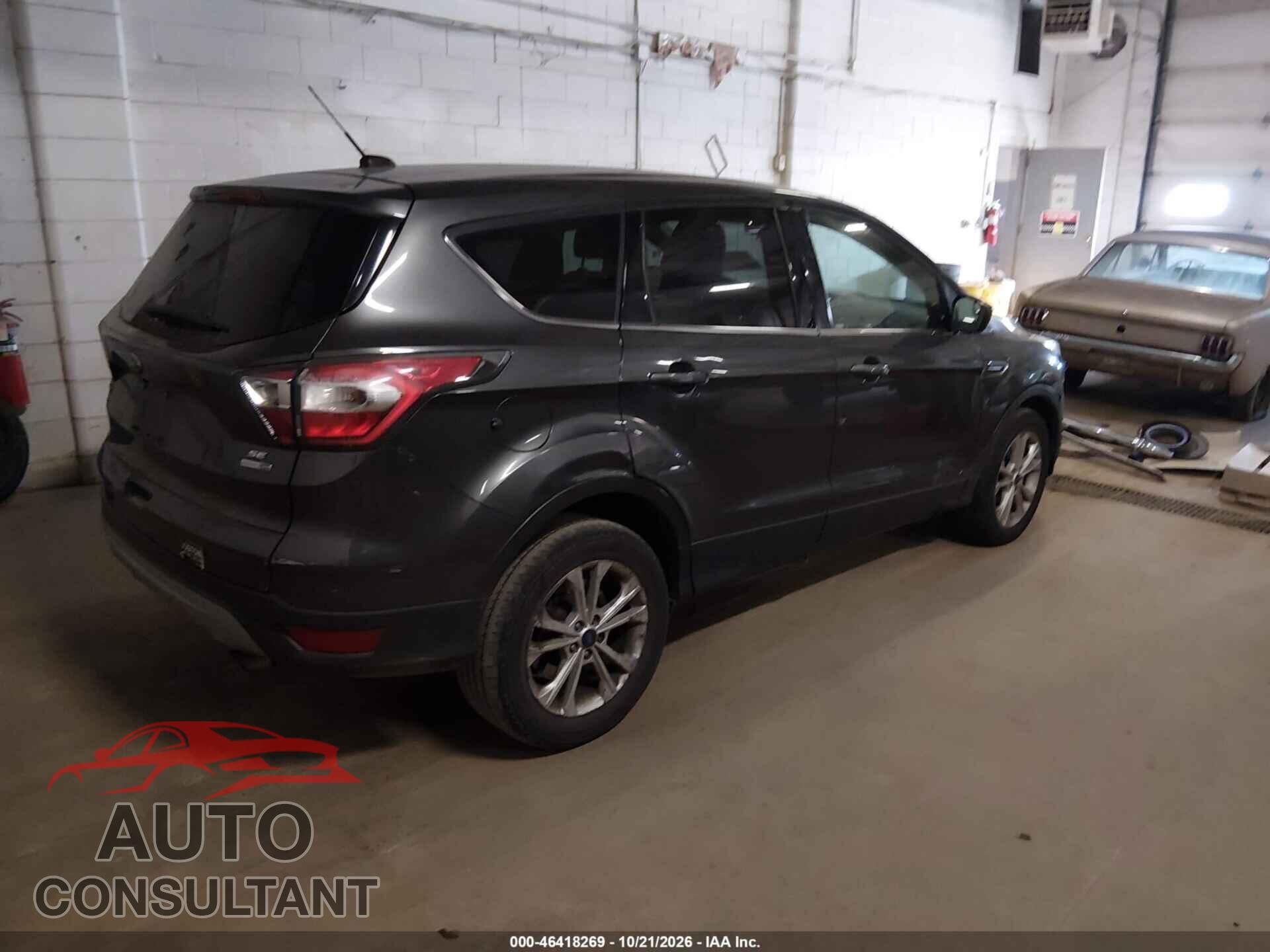FORD ESCAPE 2017 - 1FMCU9GDXHUB03229