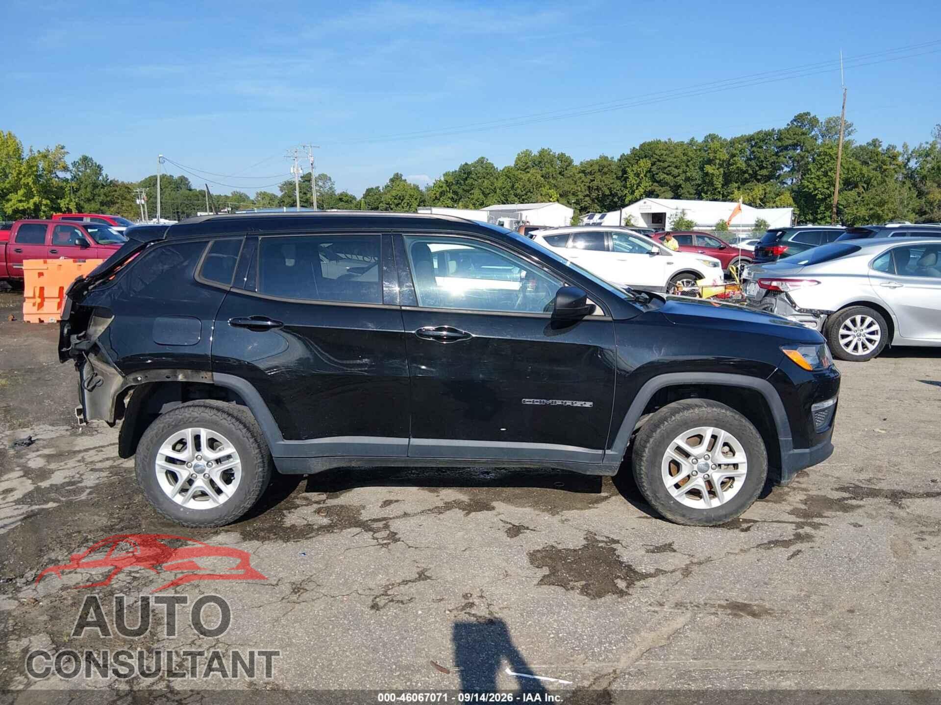 JEEP COMPASS 2018 - 3C4NJDAB9JT350600