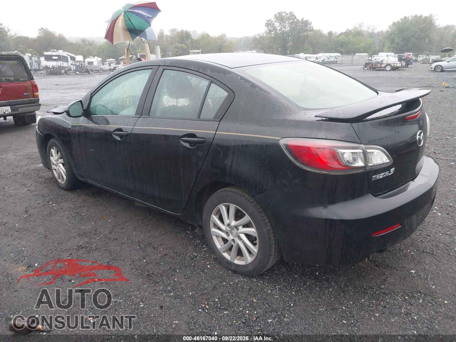 MAZDA MAZDA3 2012 - JM1BL1W79C1560155