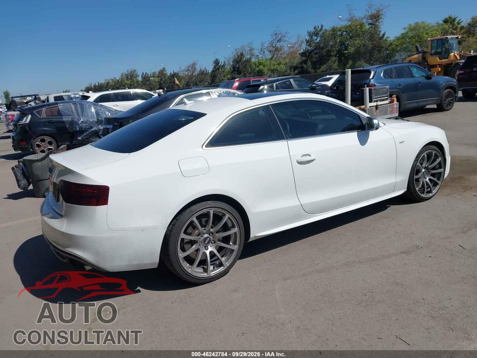 AUDI S5 2013 - WAUCGAFR2DA012894