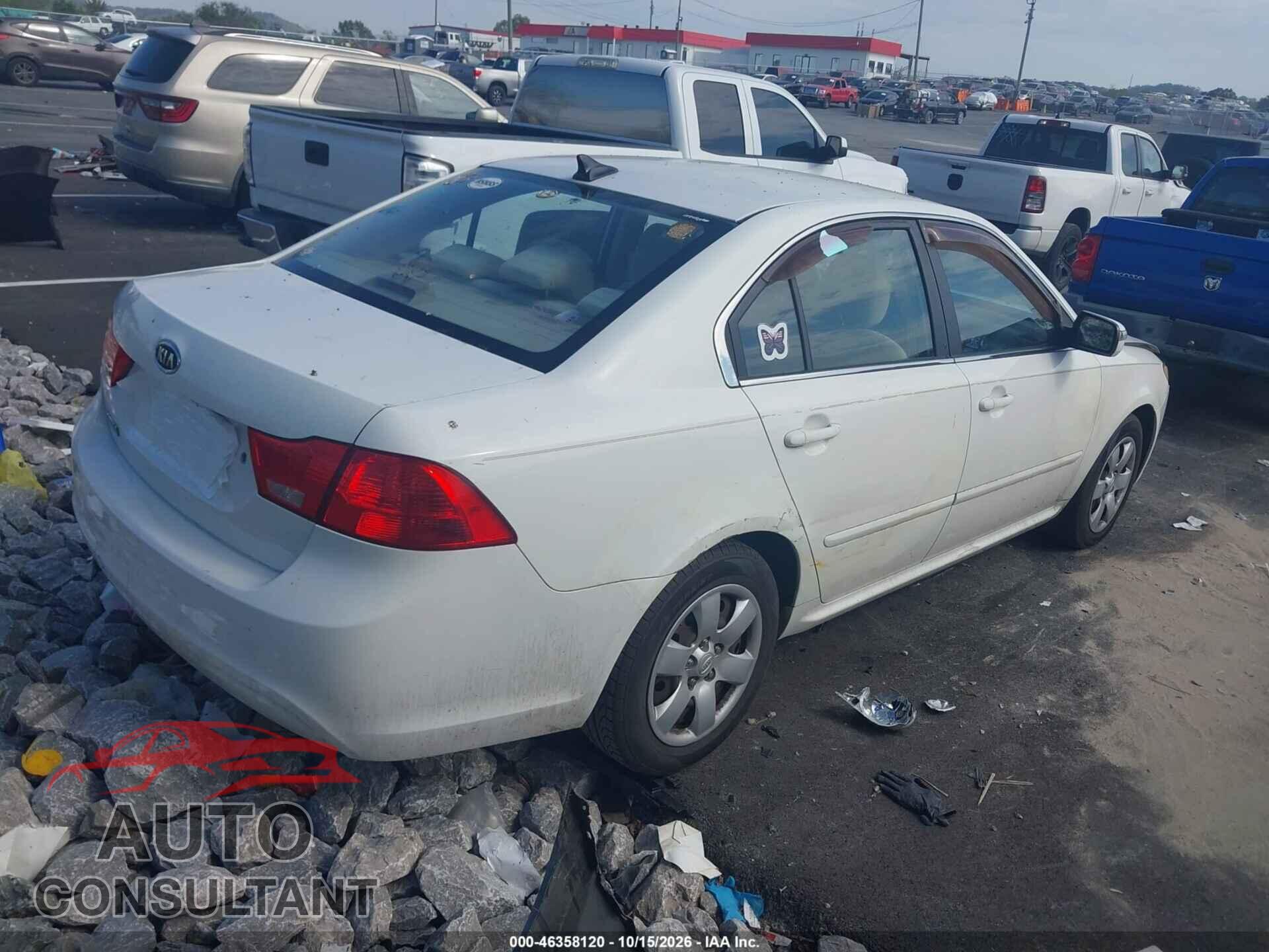 KIA OPTIMA 2010 - KNAGG4A85A5424040