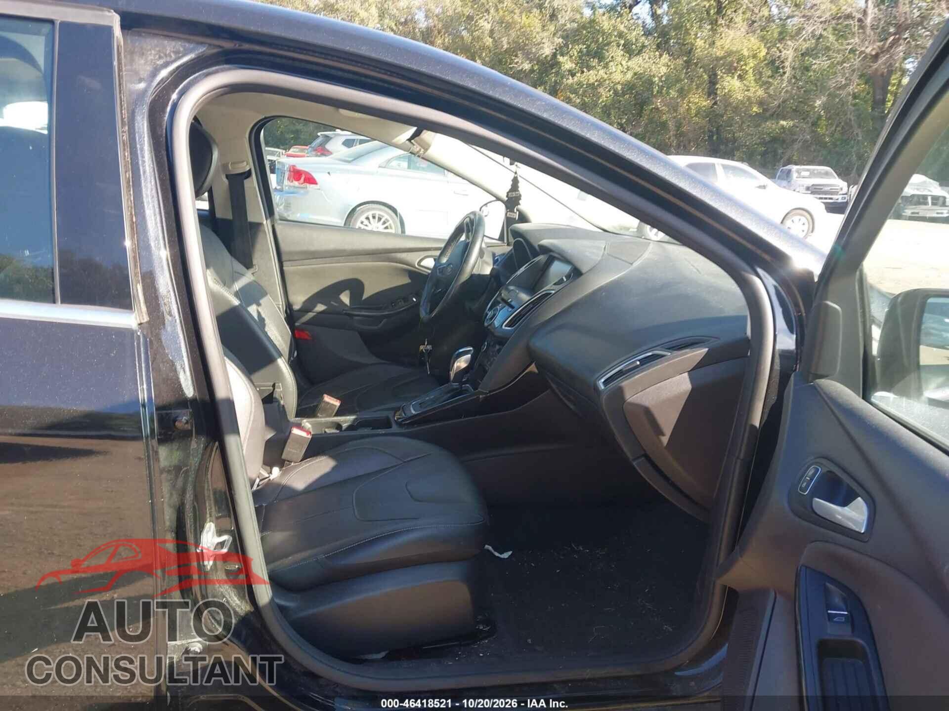 FORD FOCUS 2015 - 1FADP3J28FL201270
