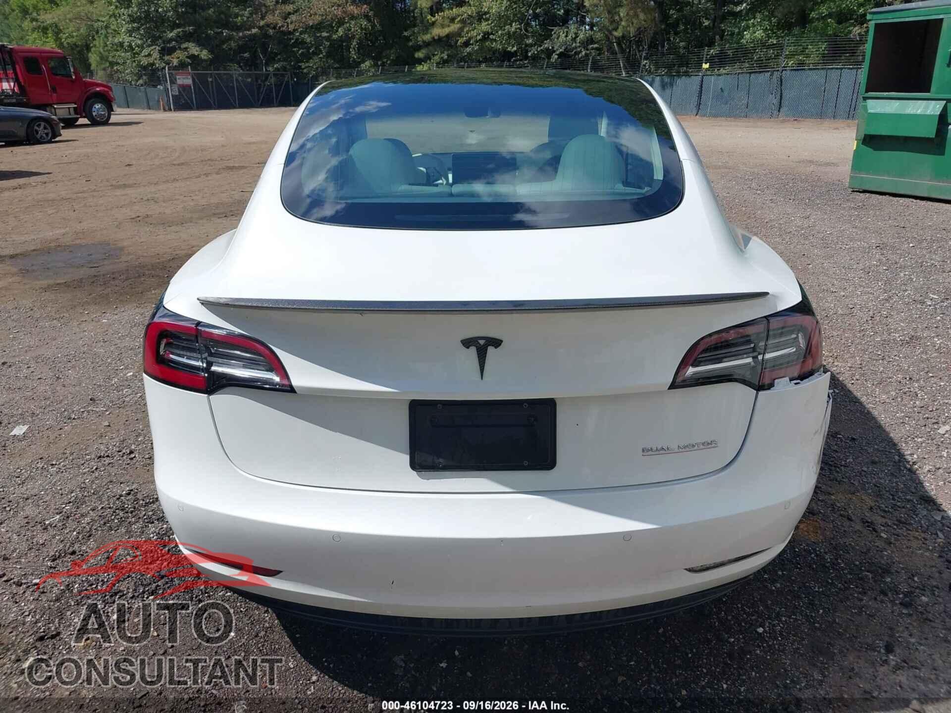 TESLA MODEL 3 2019 - 5YJ3E1EB7KF368128