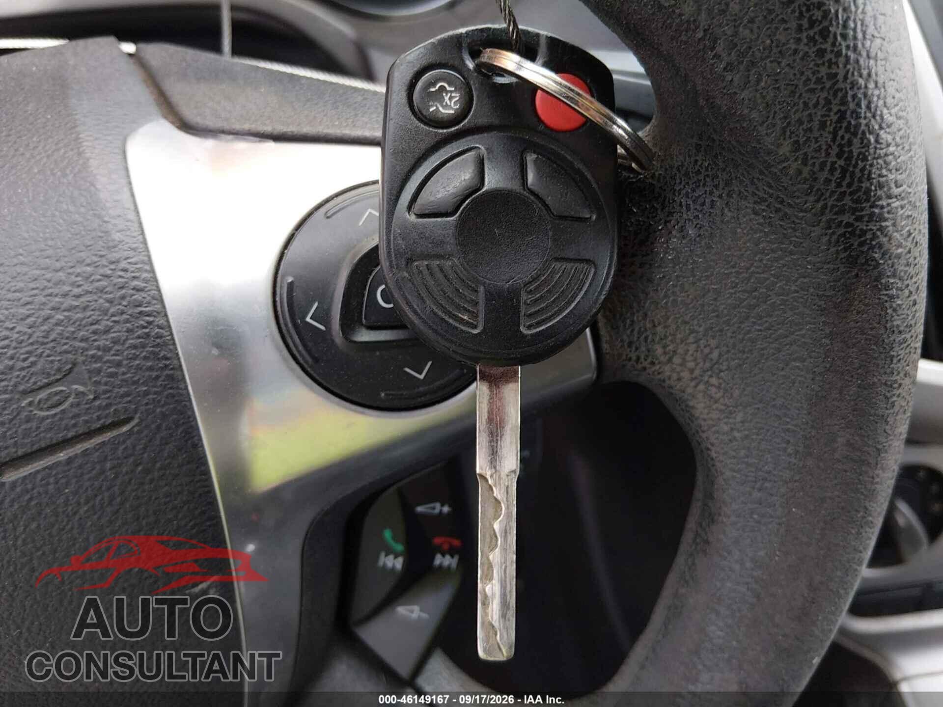 FORD FOCUS 2013 - 1FADP3K24DL325452