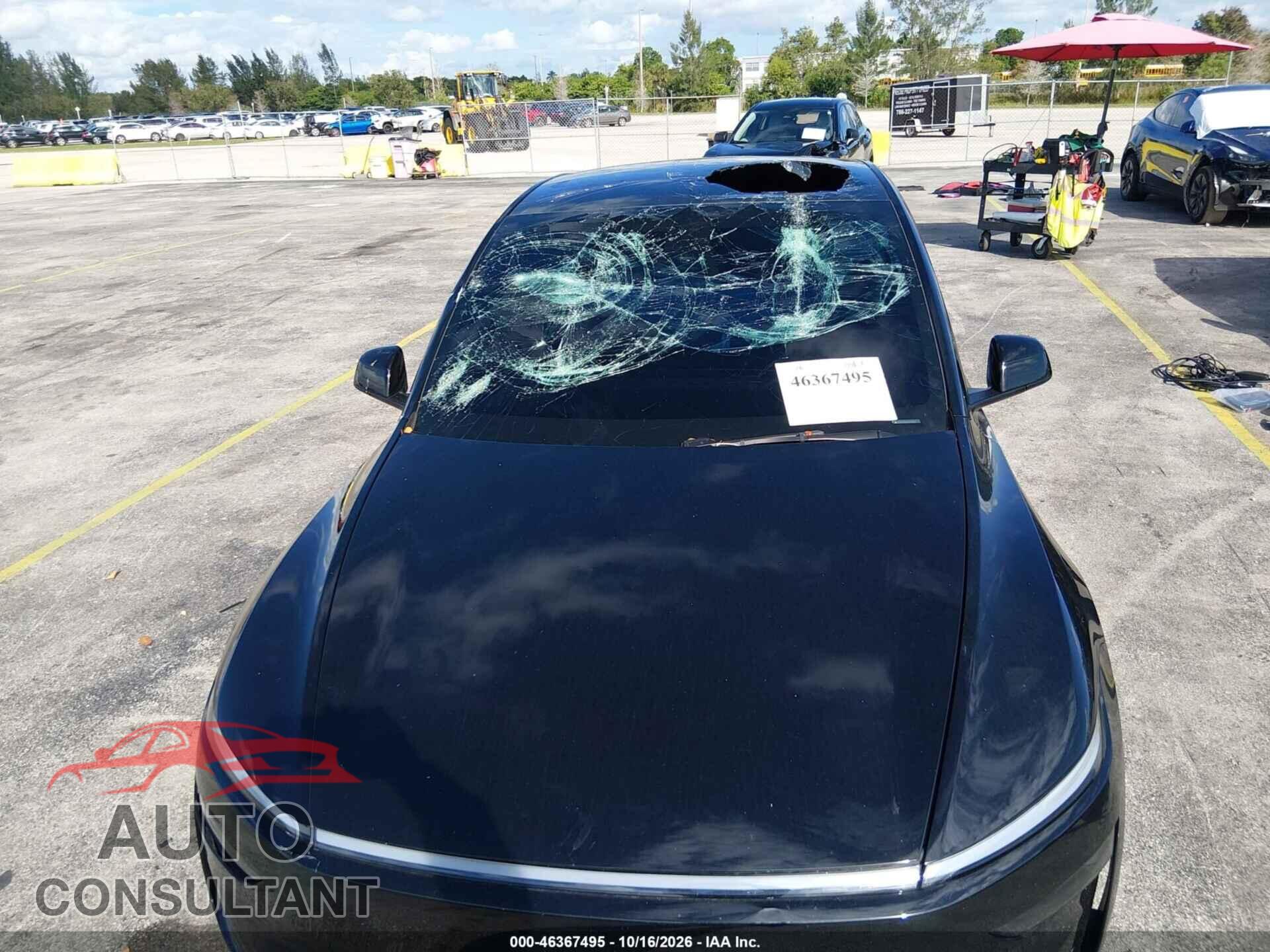 TESLA MODEL Y 2026 - 7SAYGDED2TF575517