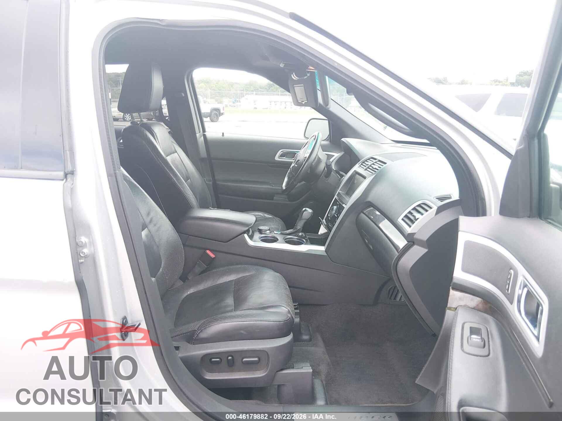 FORD EXPLORER 2011 - 1FMHK8F86BGA24236