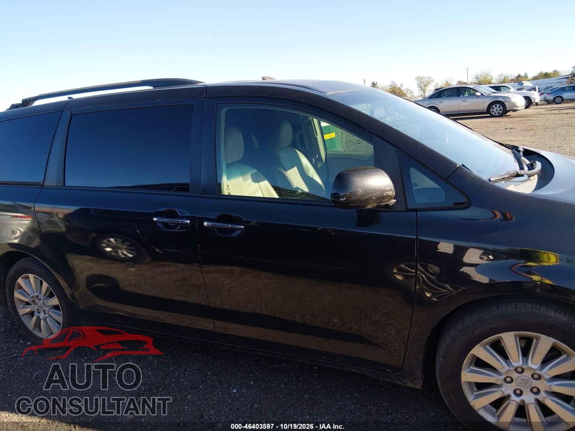 TOYOTA SIENNA 2011 - 5TDDK3DC2BS017366