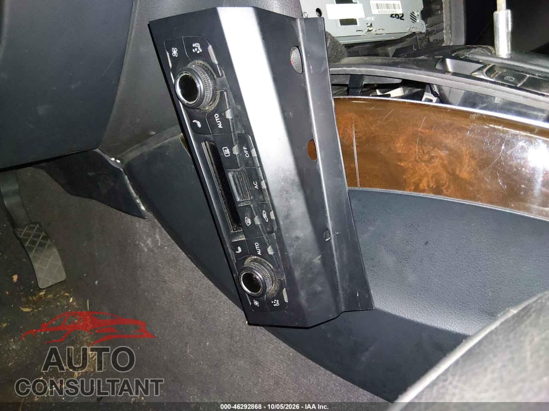 AUDI Q5 2012 - WA1LFAFP9CA030211