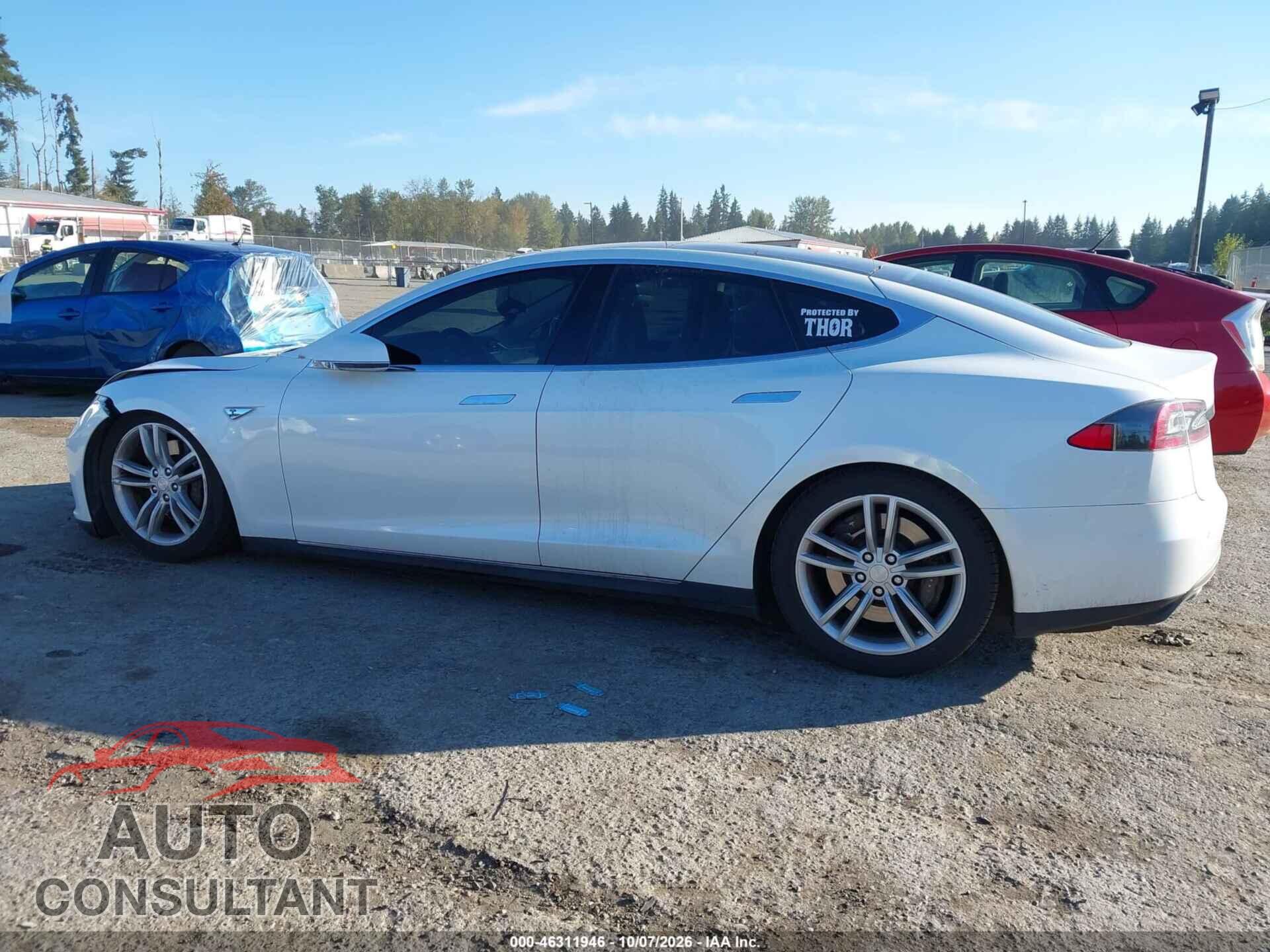 TESLA MODEL S 2013 - 5YJSA1DN3DFP24757
