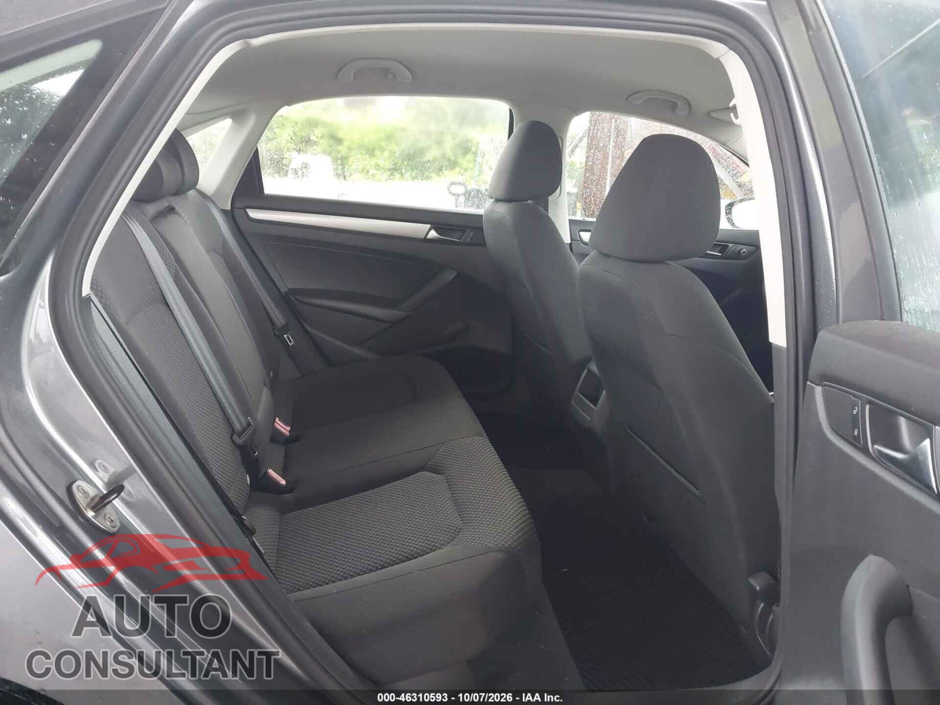VOLKSWAGEN PASSAT 2012 - 1VWAP7A35CC023534