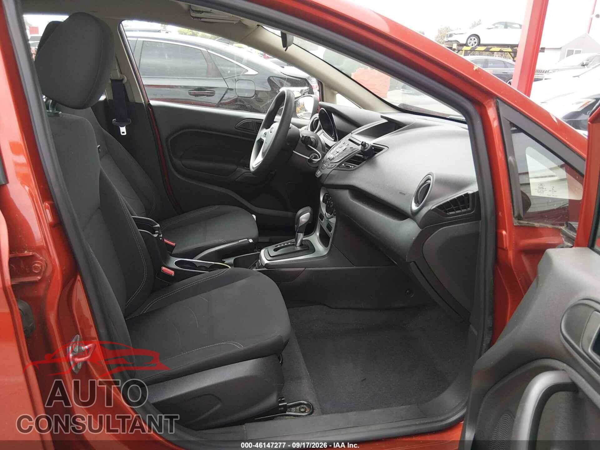 FORD FIESTA 2018 - 3FADP4EJ3JM147021
