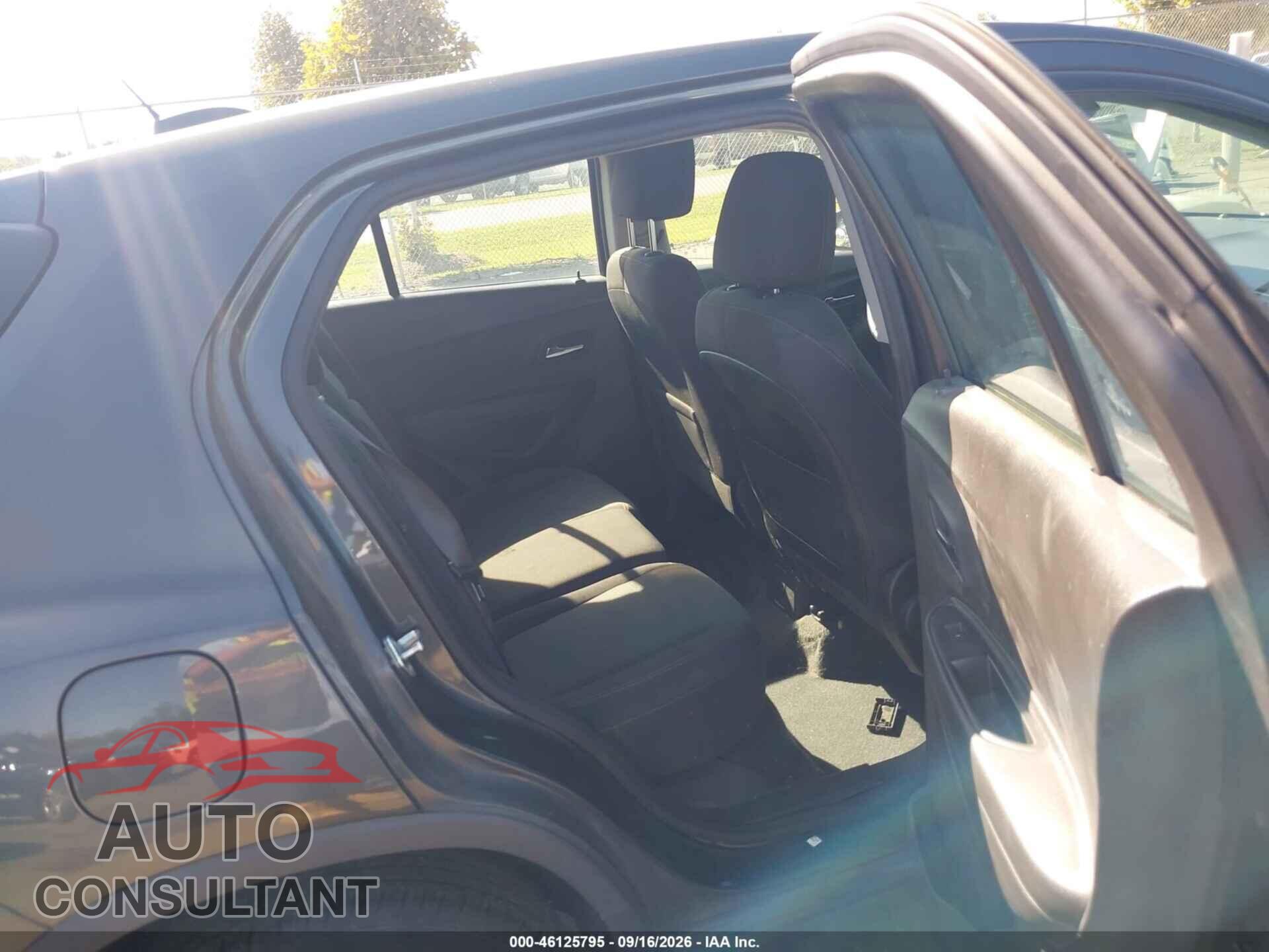 CHEVROLET TRAX 2019 - 3GNCJNSB4KL368023