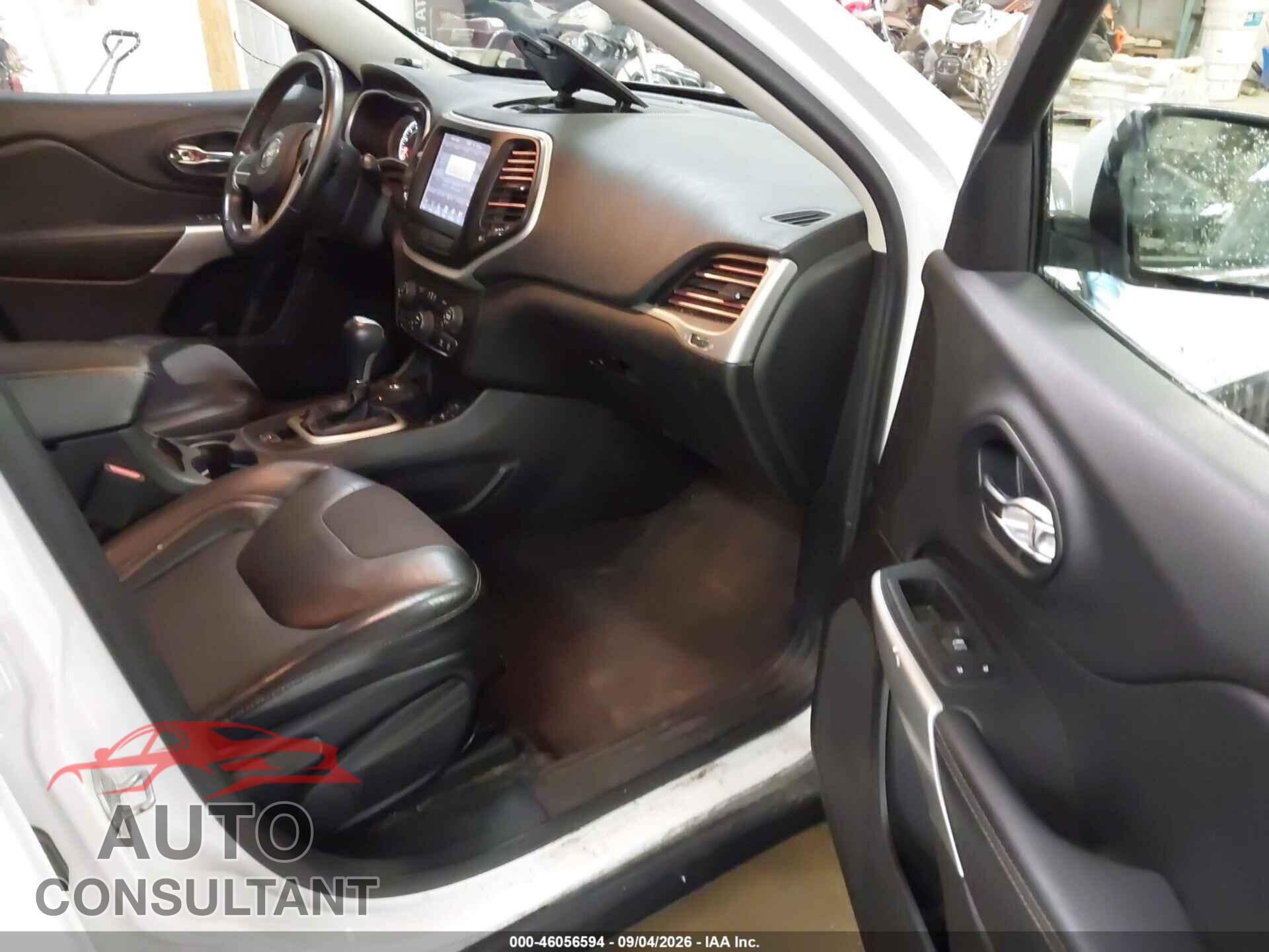 JEEP CHEROKEE 2018 - 1C4PJMLX8JD603963