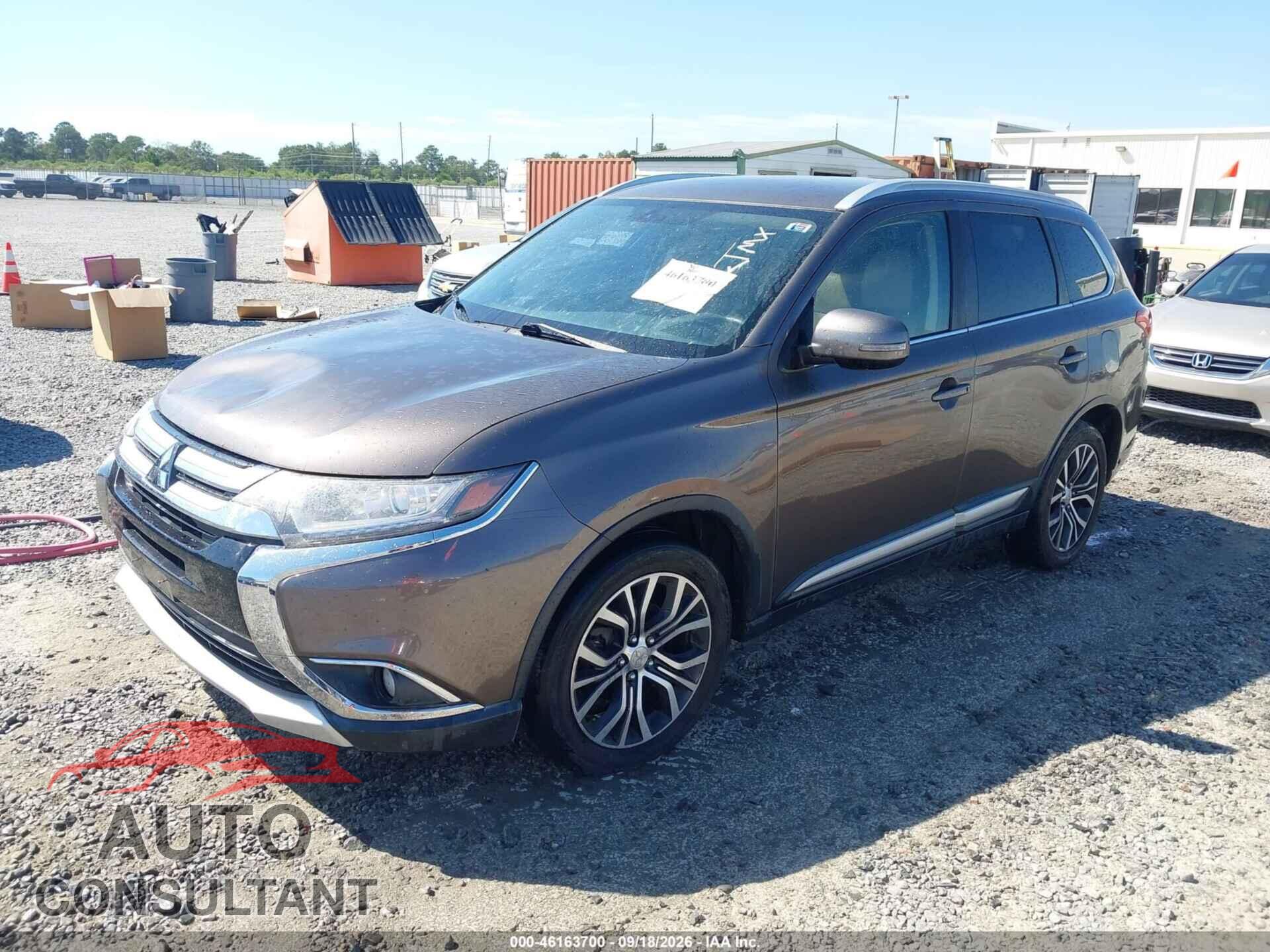 MITSUBISHI OUTLANDER 2018 - JA4AD3A31JZ052232
