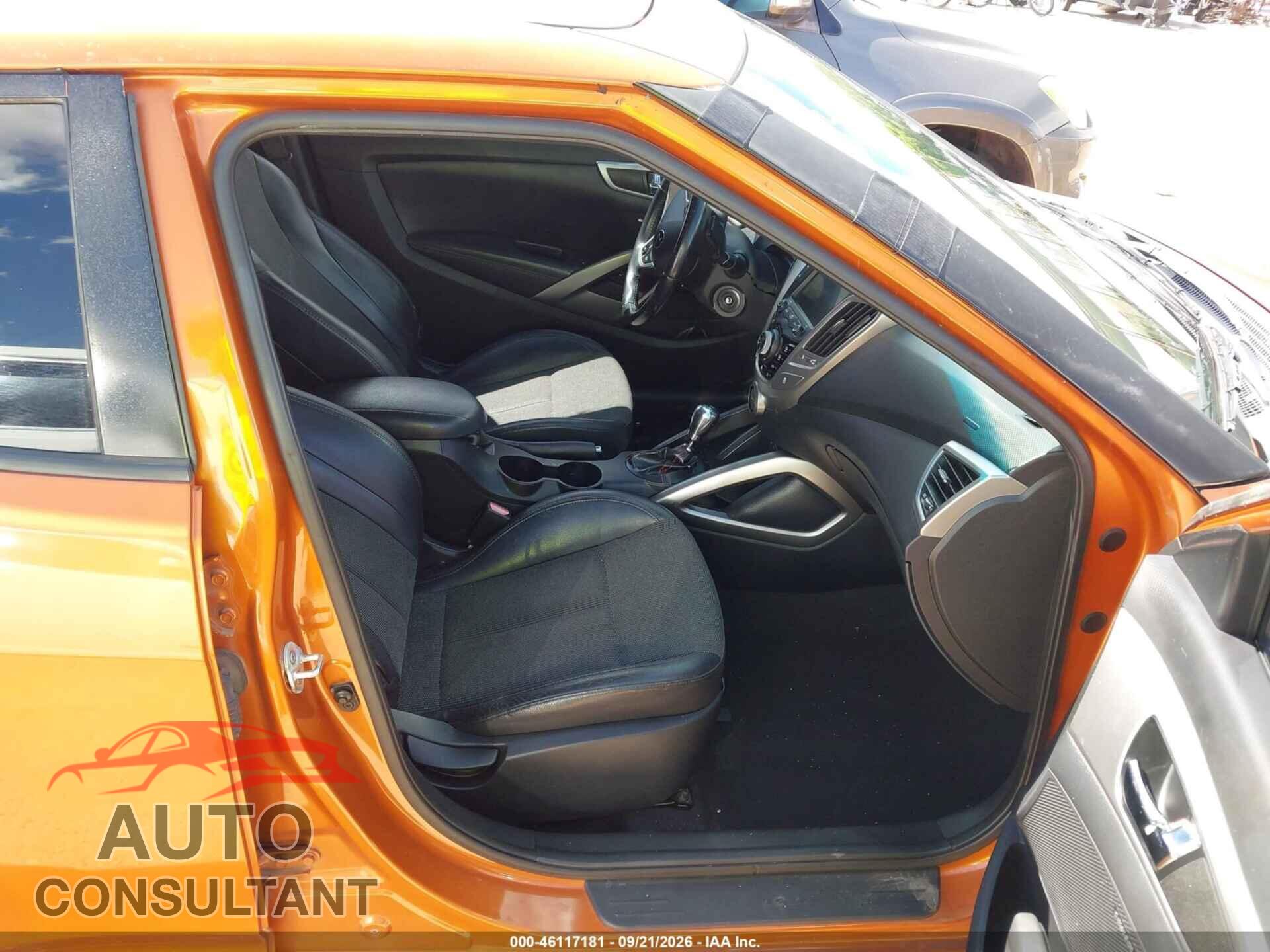 HYUNDAI VELOSTER 2013 - KMHTC6AD5DU102414