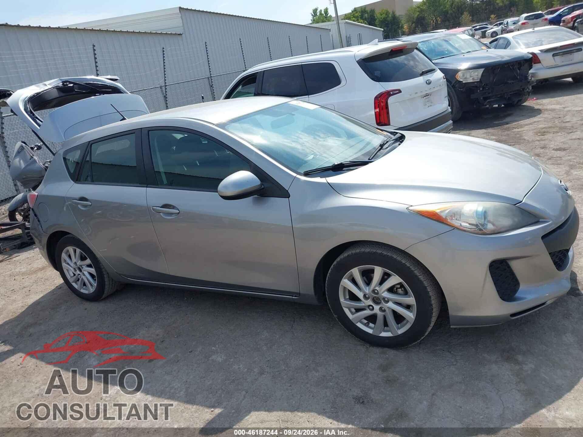 MAZDA MAZDA3 2012 - JM1BL1L74C1673371