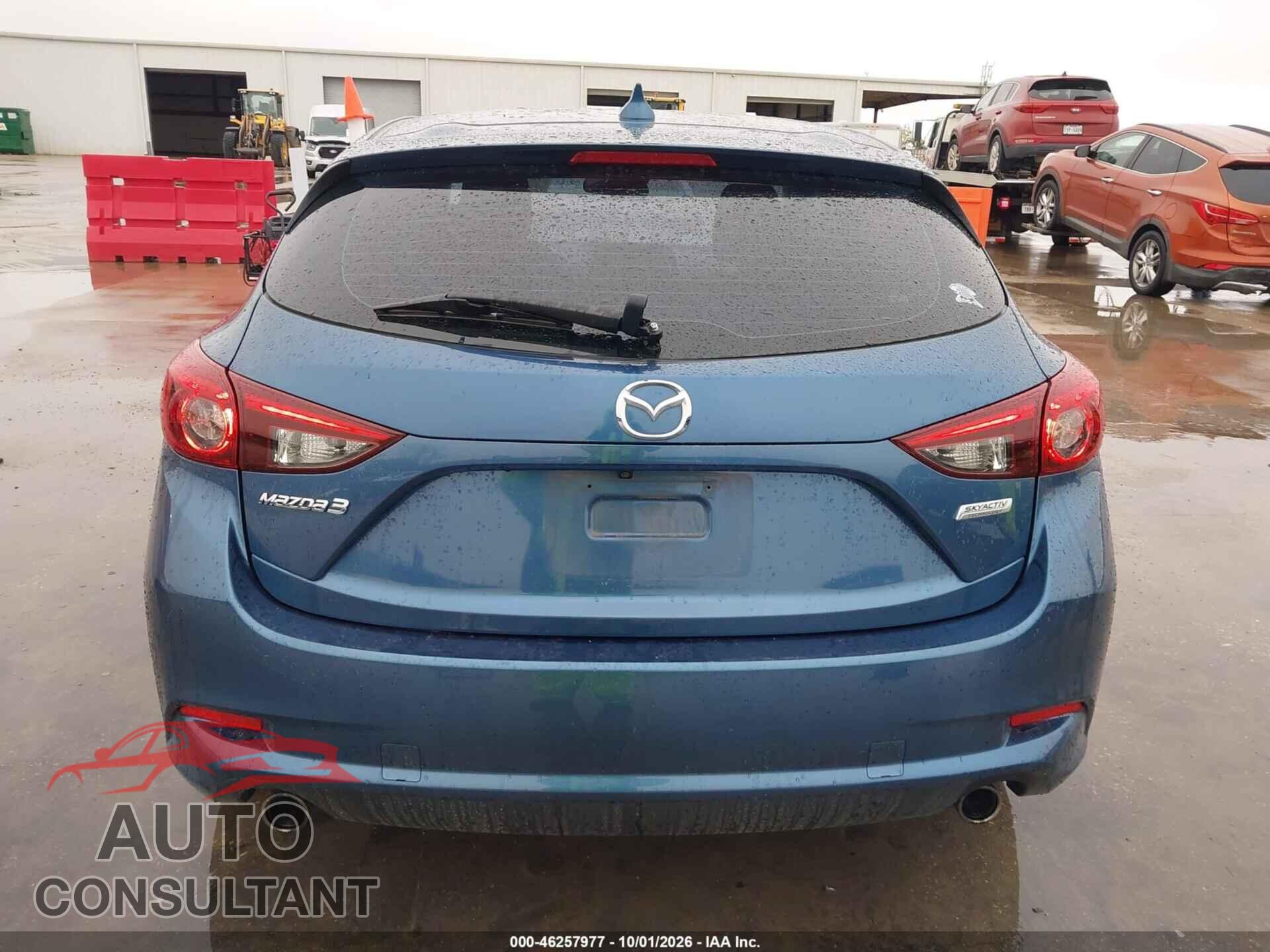 MAZDA MAZDA3 2018 - 3MZBN1M34JM257582