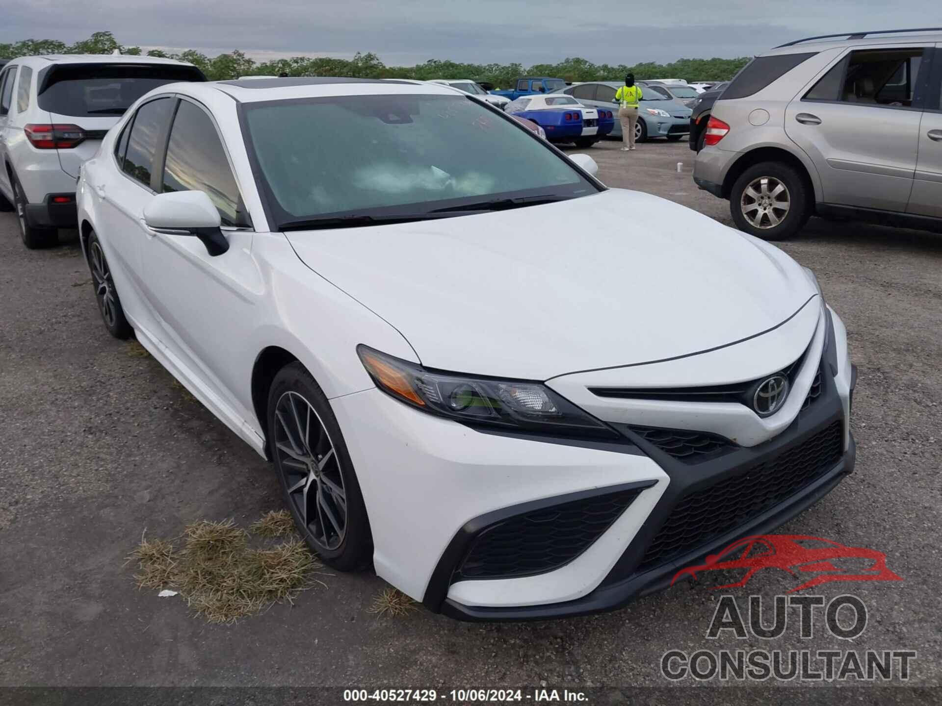 TOYOTA CAMRY 2024 - 4T1T11AK3RU889765
