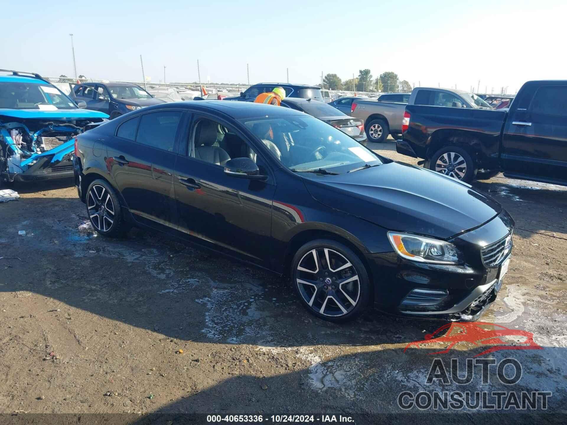 VOLVO S60 2017 - YV126MFL0H2425504