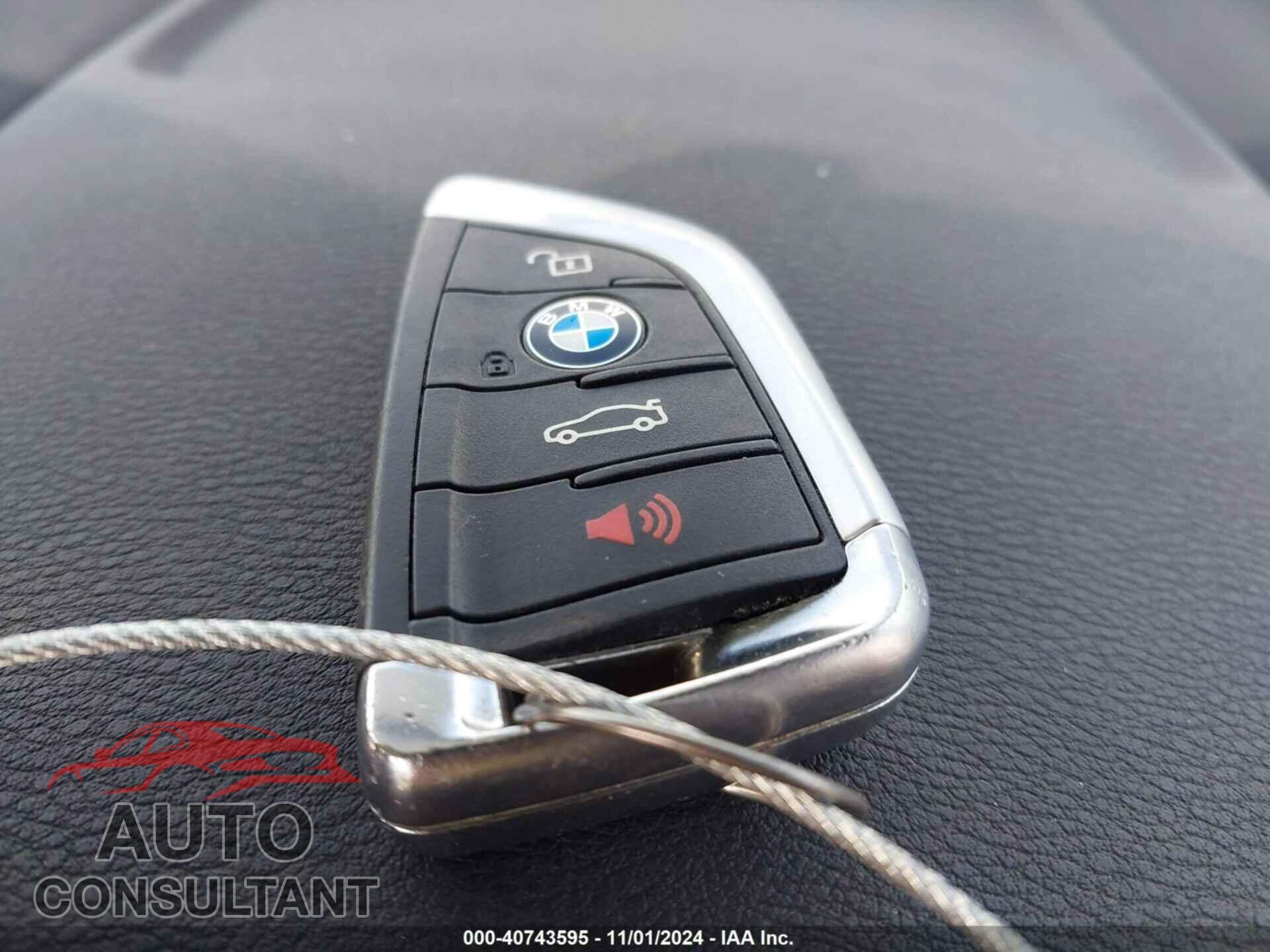BMW X1 2017 - WBXHT3C32H5F84164