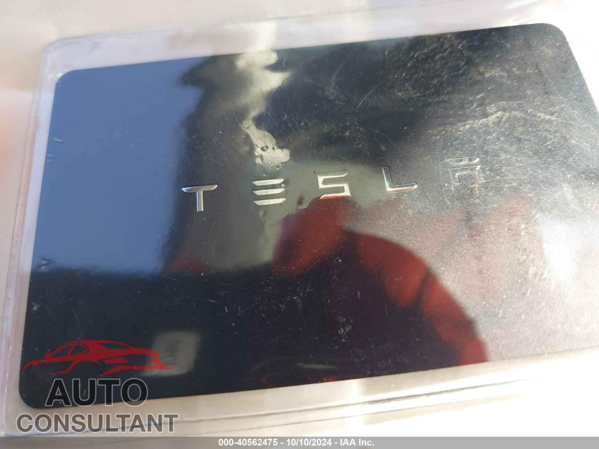 TESLA MODEL 3 2019 - 5YJ3E1EA2KF419378